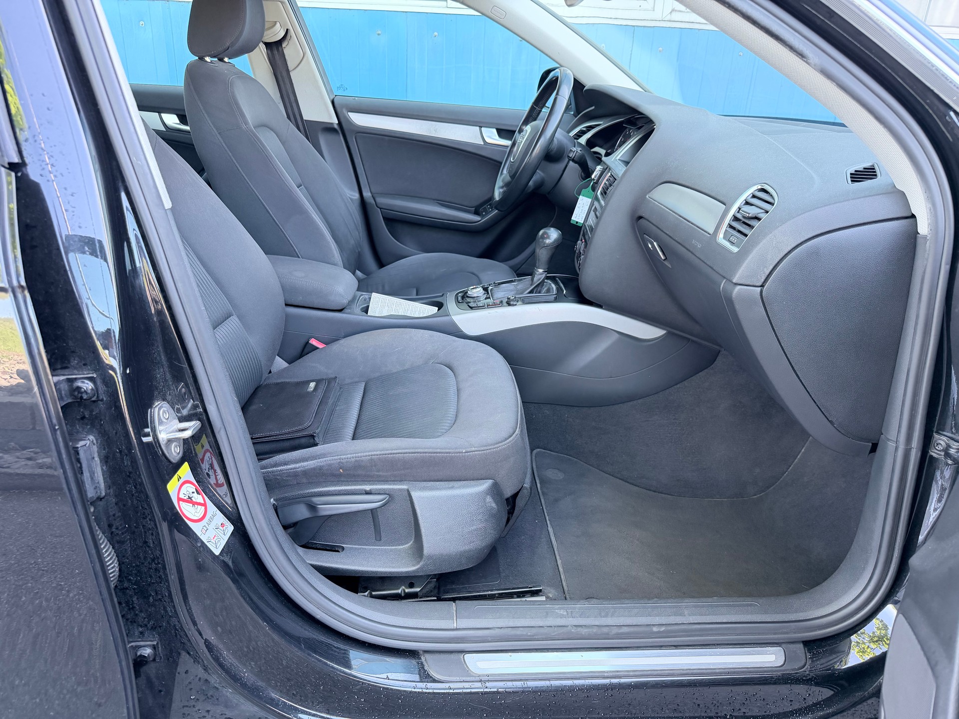 AUDI A4 Avant 1.8 TFSI multitronic-image-6