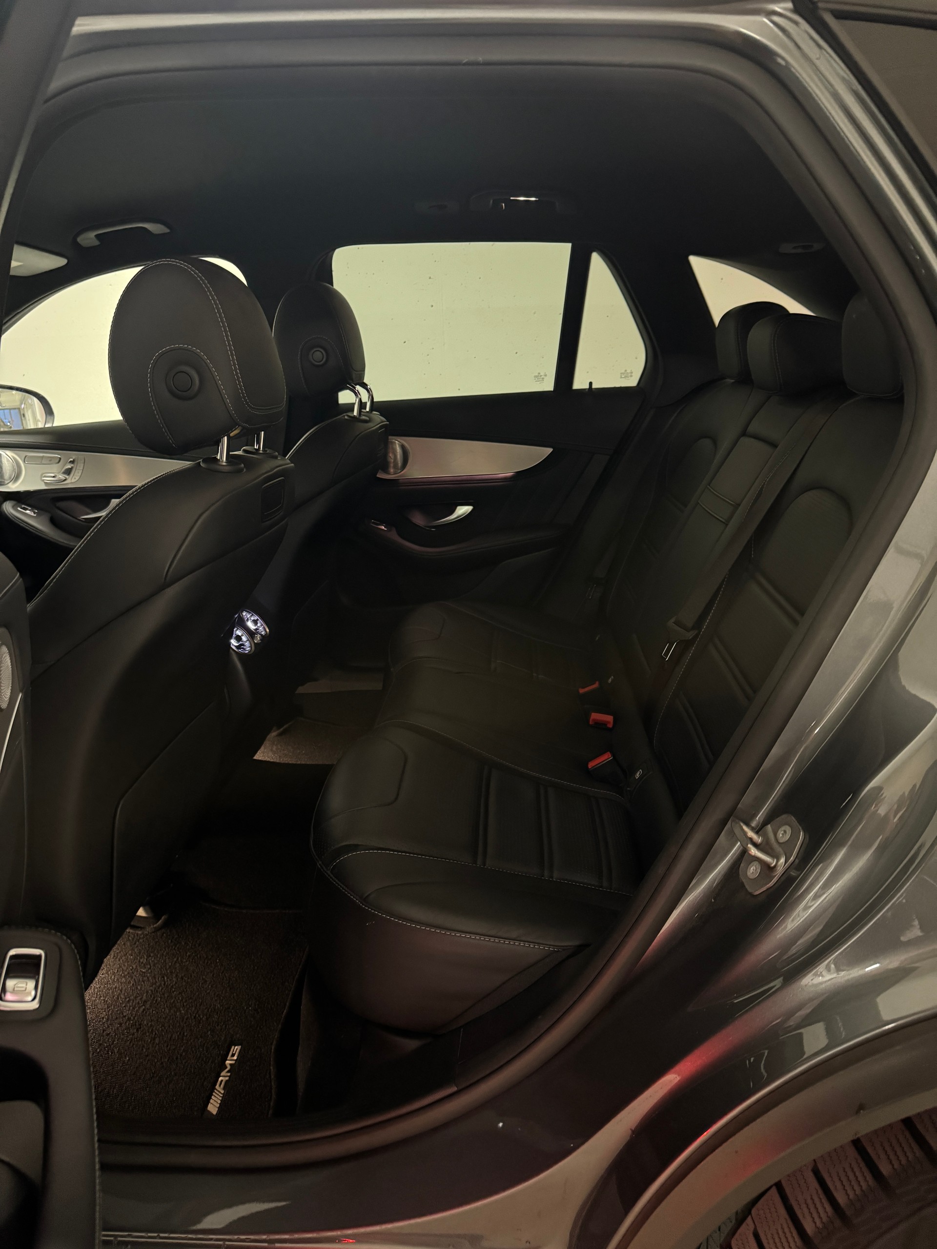 MERCEDES-BENZ GLC 63 AMG 4Matic+ 9G-Tronic *CH*-image-11