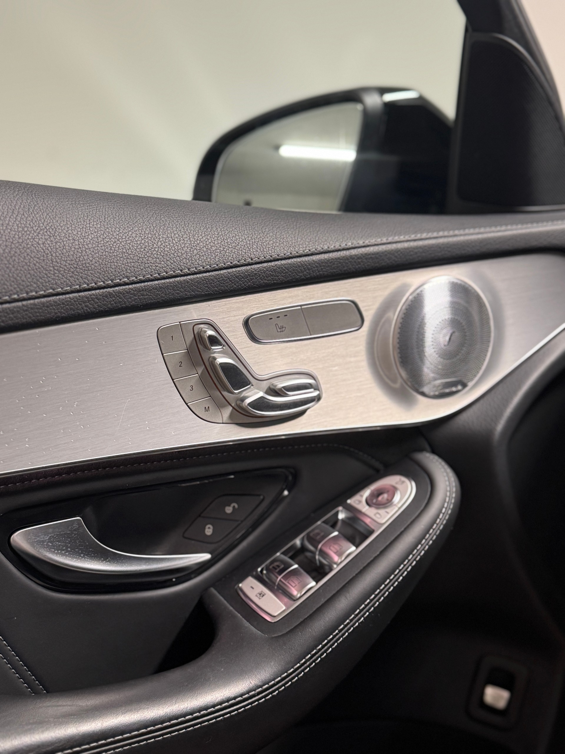 MERCEDES-BENZ GLC 63 AMG 4Matic+ 9G-Tronic *CH*-image-7