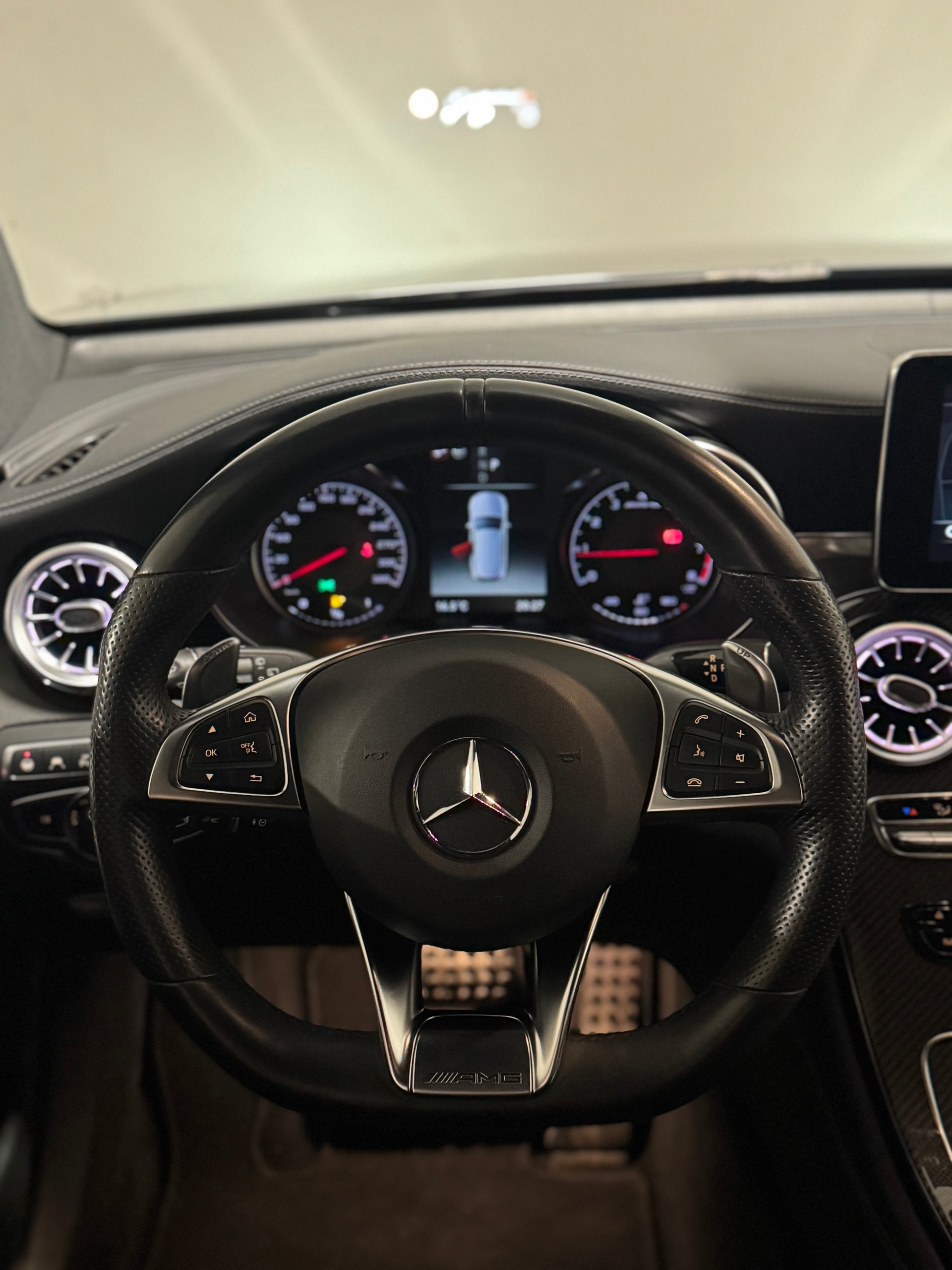 MERCEDES-BENZ GLC 63 AMG 4Matic+ 9G-Tronic *CH*-image-13