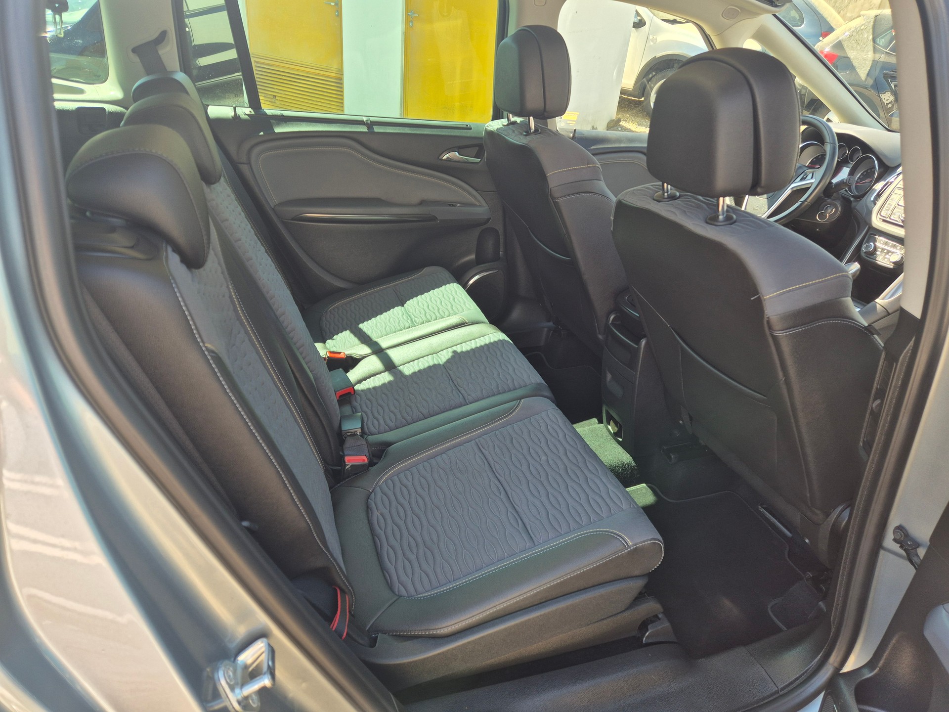 OPEL Zafira Tourer 1.4i 16V Turbo Sport Automatic-image-4