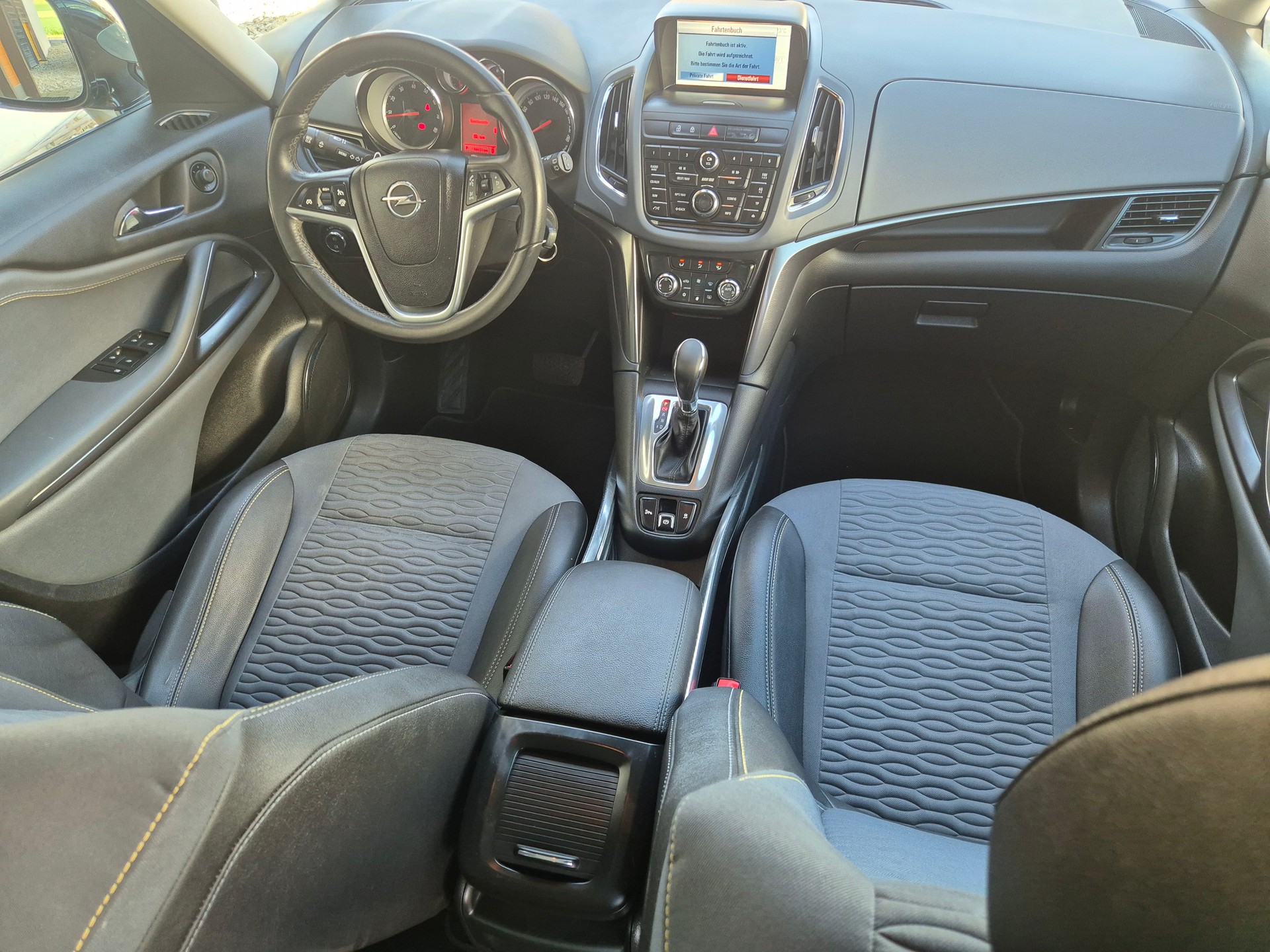 OPEL Zafira Tourer 1.4i 16V Turbo Sport Automatic-image-18