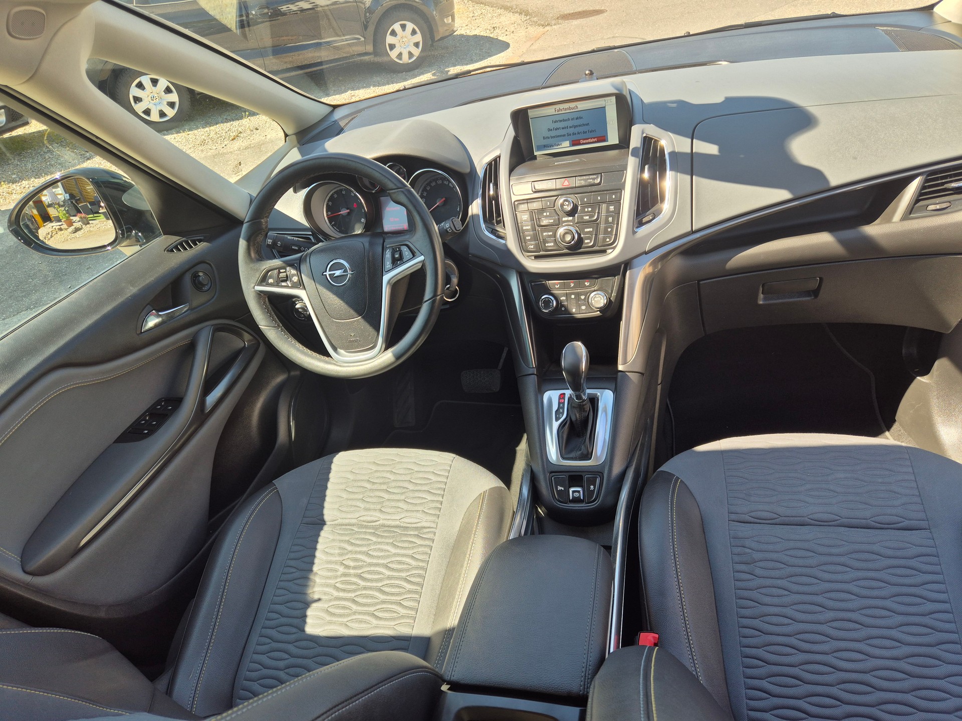 OPEL Zafira Tourer 1.4i 16V Turbo Sport Automatic-image-10