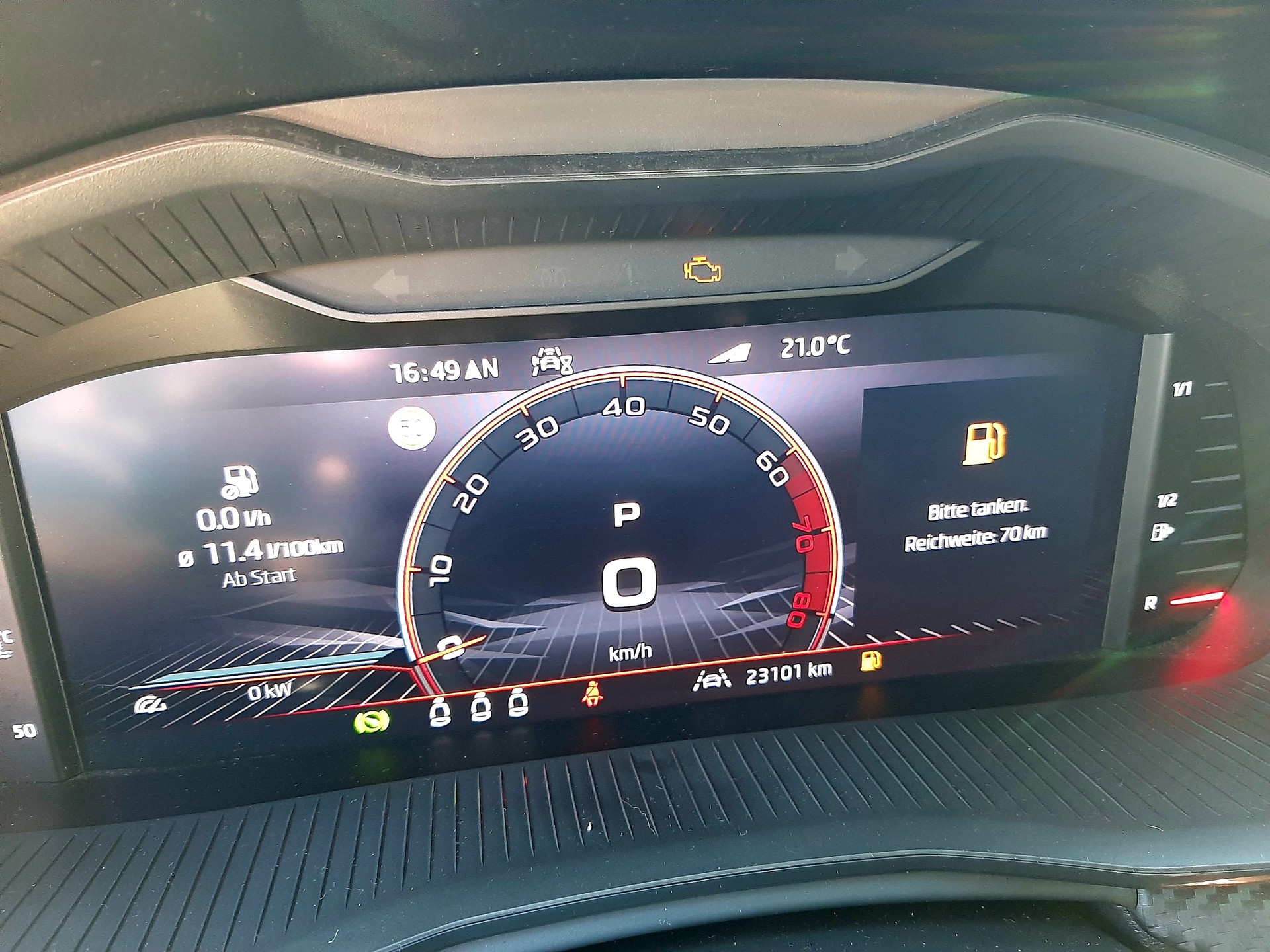 SKODA Scala 1.0 TSI Monte Carlo DSG-image-12