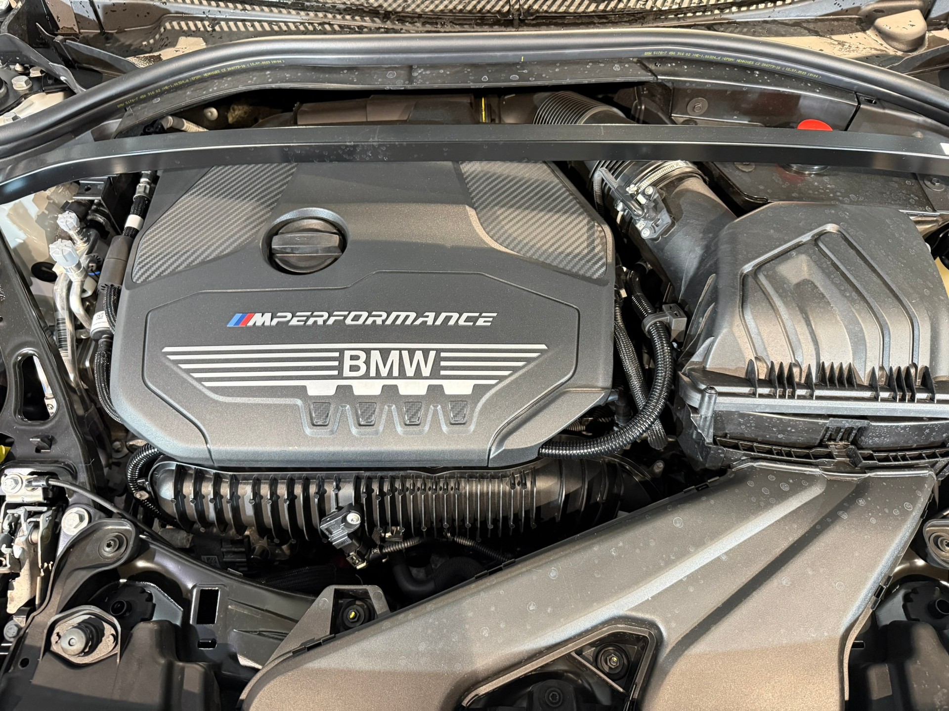 BMW M135i xDrive Steptronic-image-19