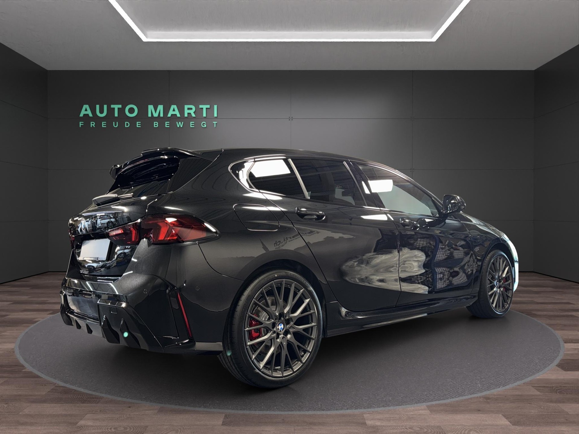 BMW 123 xDrive-image-3