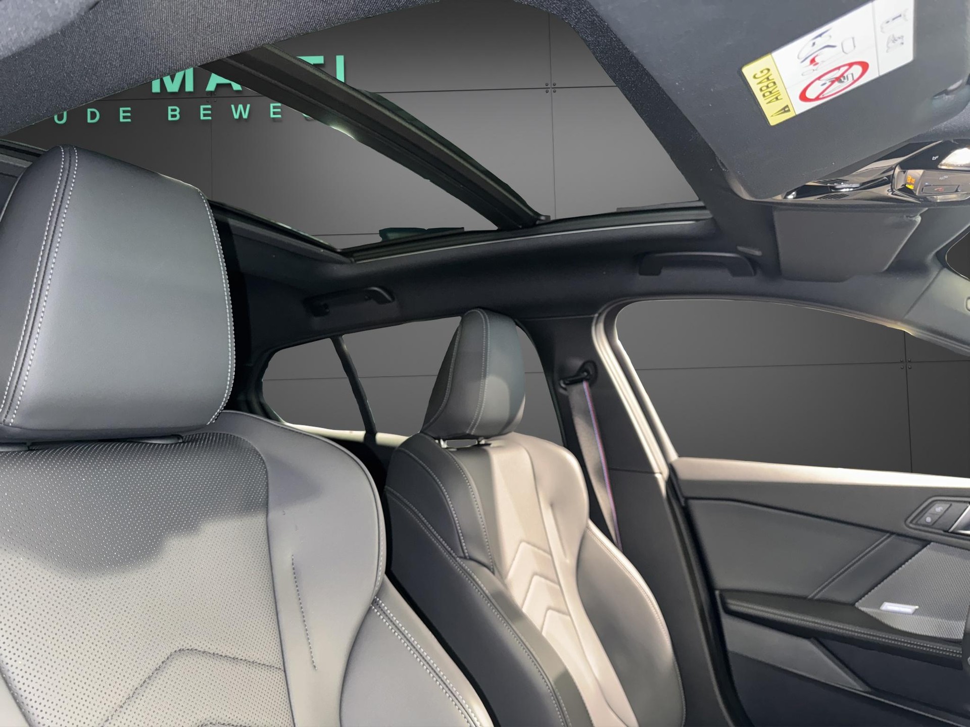 BMW 123 xDrive-image-19