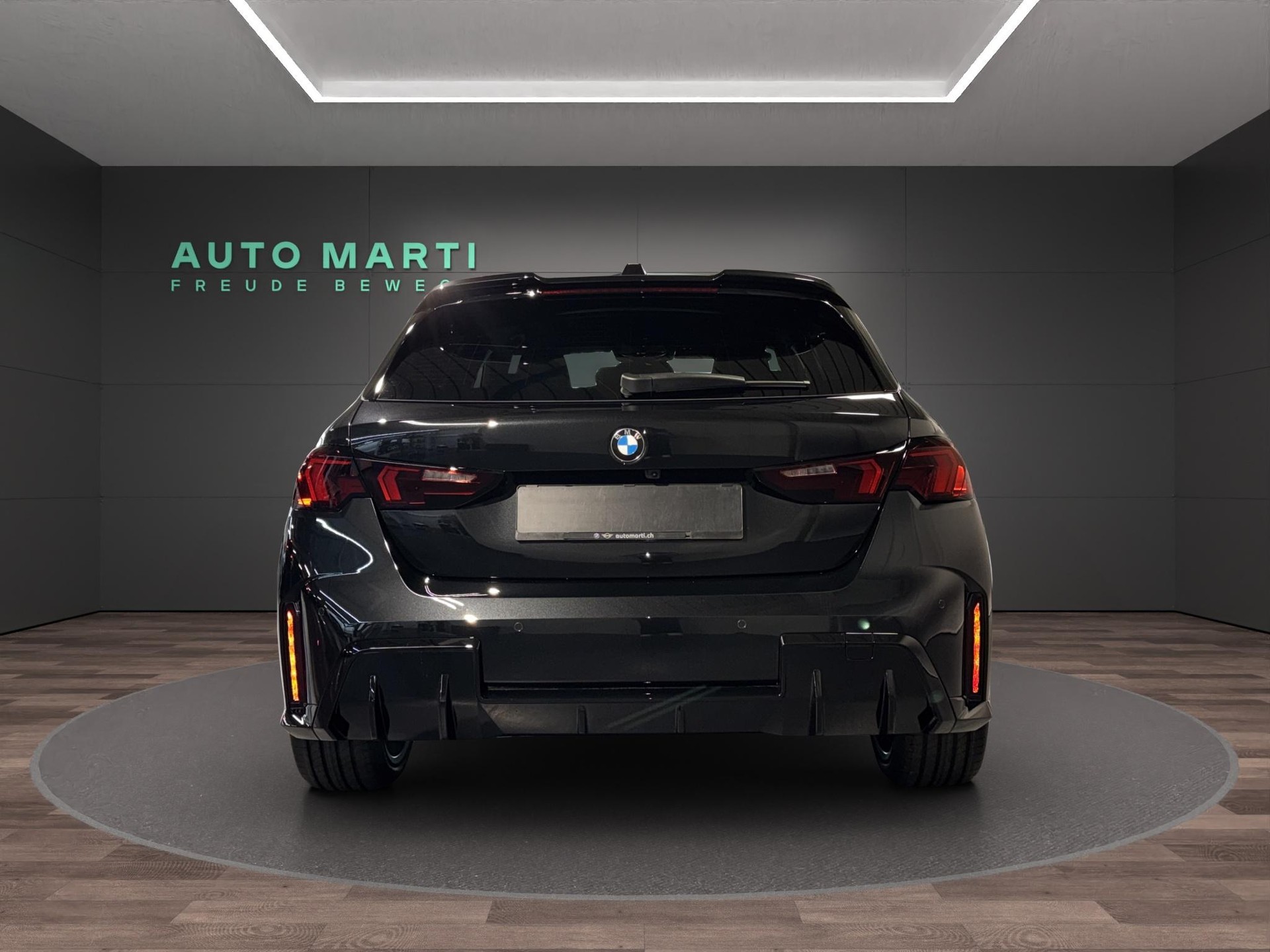 BMW 123 xDrive-image-2