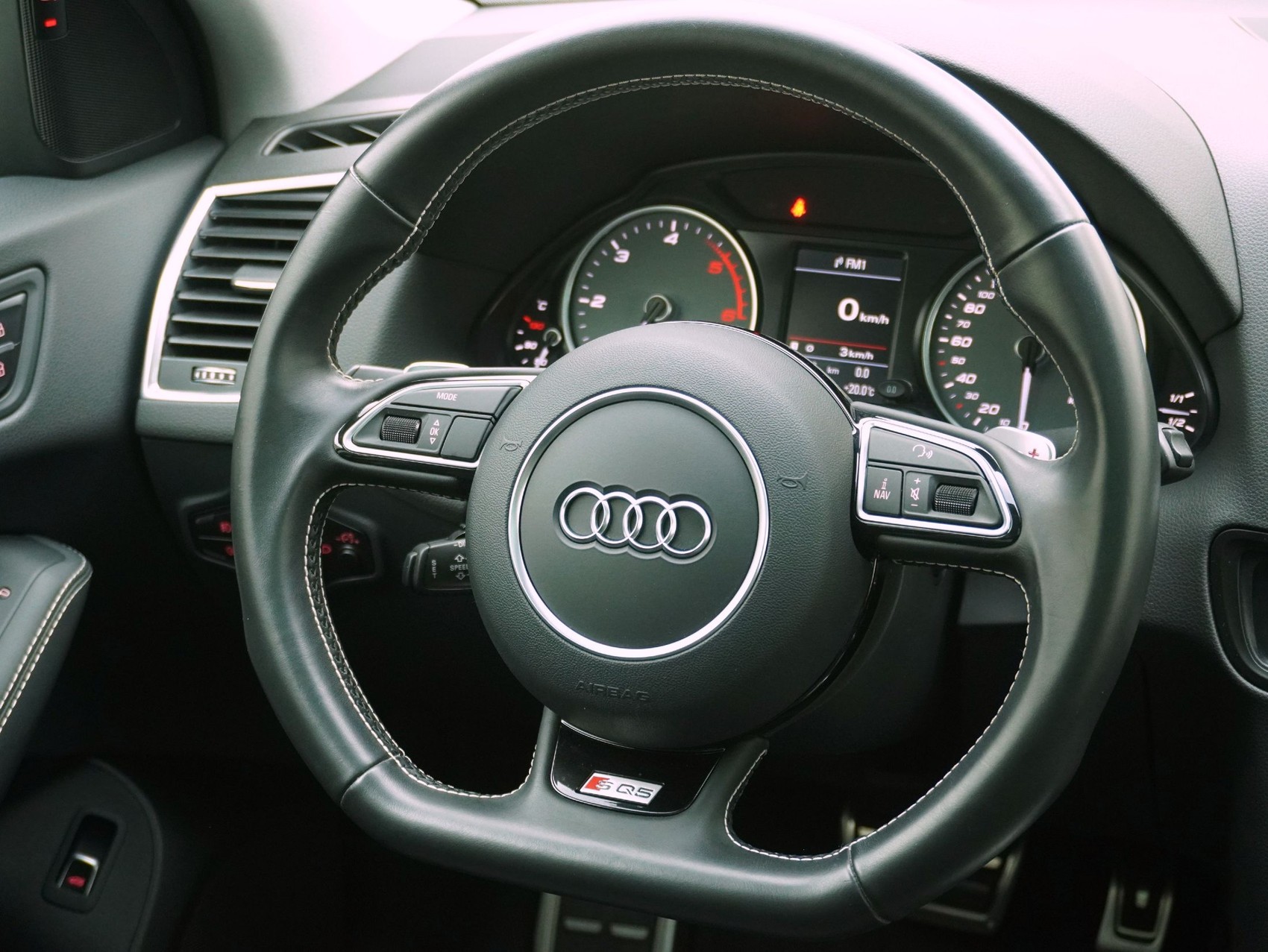 AUDI SQ5 3.0 V6 Bi-TDI plus quattro T-Tronic-image-8