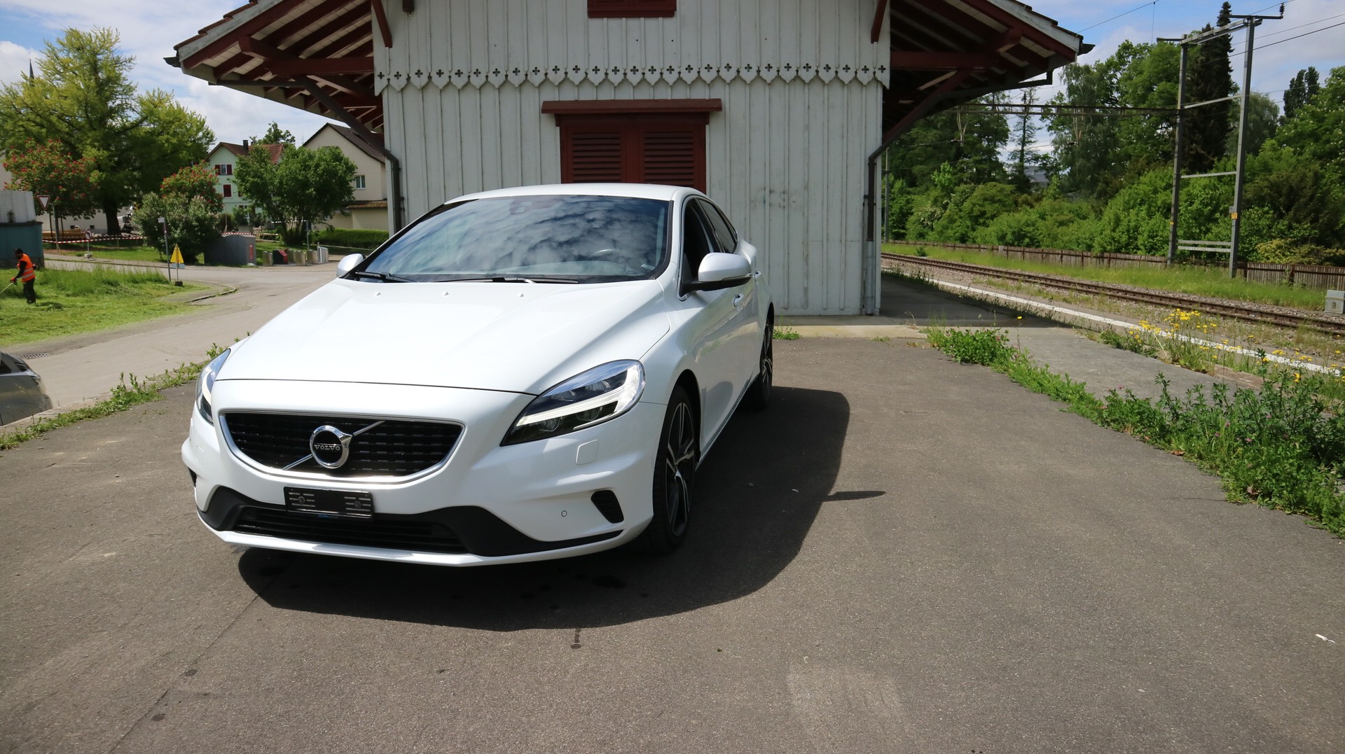 VOLVO V40 D3 Inscription Geartronic-image-0
