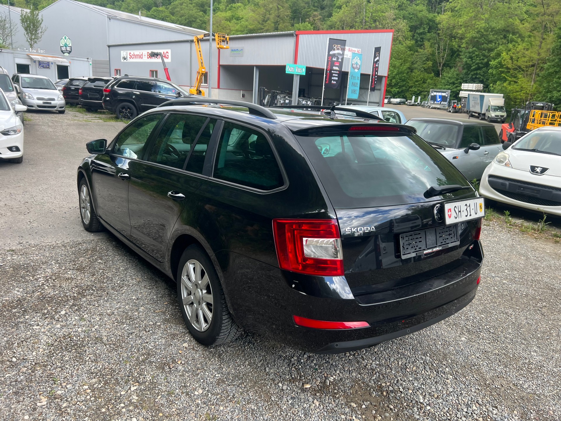 SKODA Octavia Combi 2.0 TDI Elegance 4x4-image-4