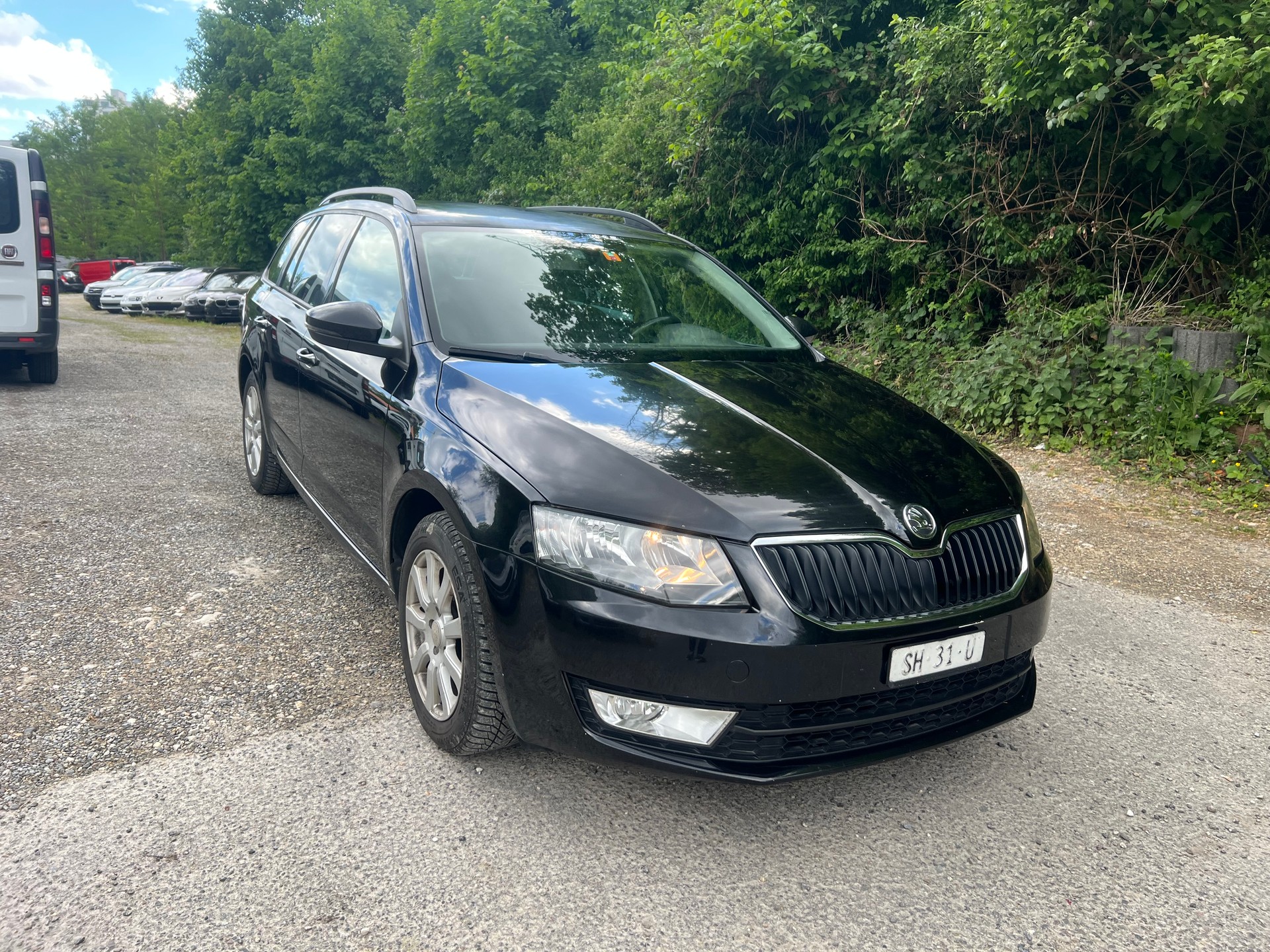 SKODA Octavia Combi 2.0 TDI Elegance 4x4-image-0
