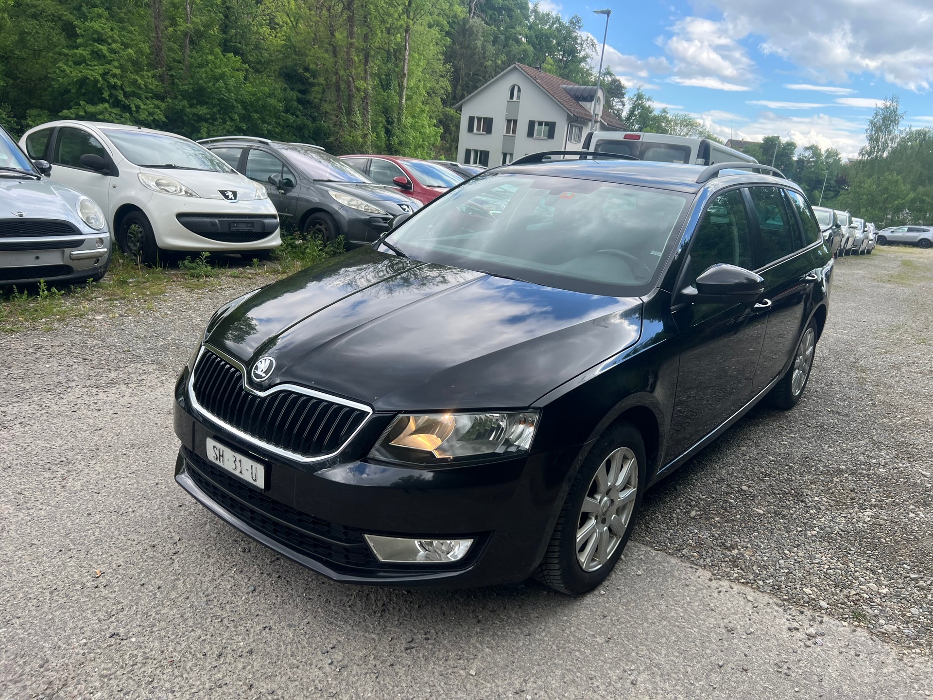 SKODA Octavia Combi 2.0 TDI Elegance 4x4-image-2