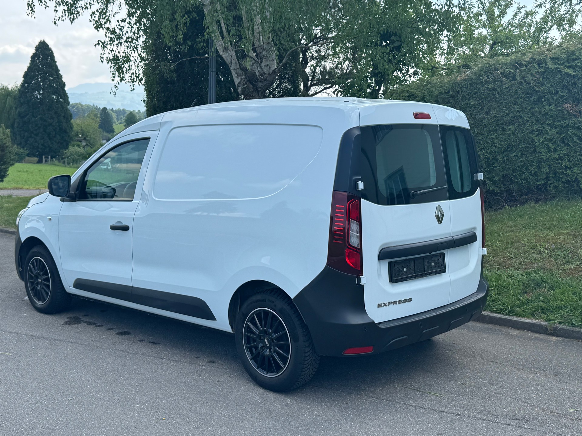 RENAULT Express 1.5 Blue dCi 95 Advance-image-3