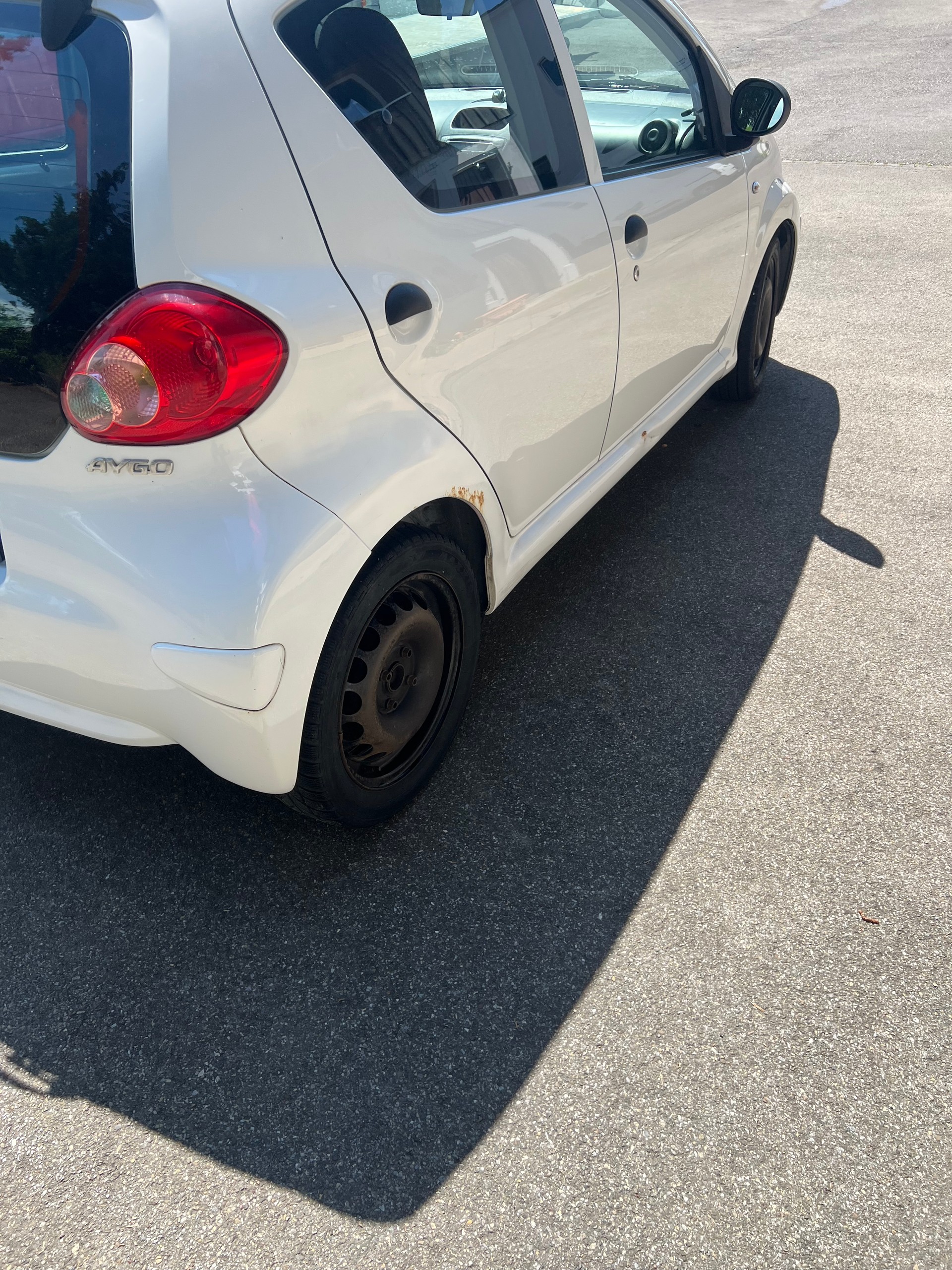 TOYOTA Aygo 1.0 Linea Terra-image-6