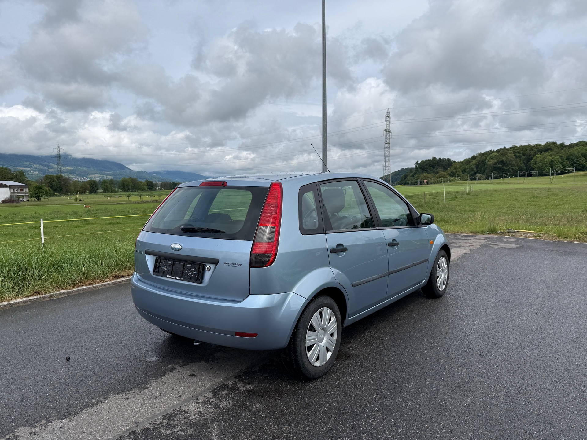 FORD Fiesta 1.4 16V Trend-image-4