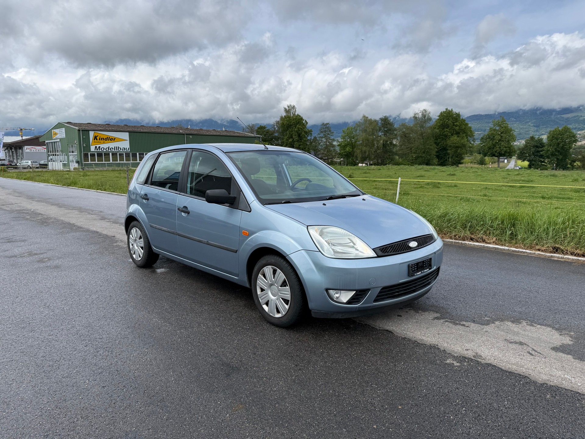 FORD Fiesta 1.4 16V Trend-image-2