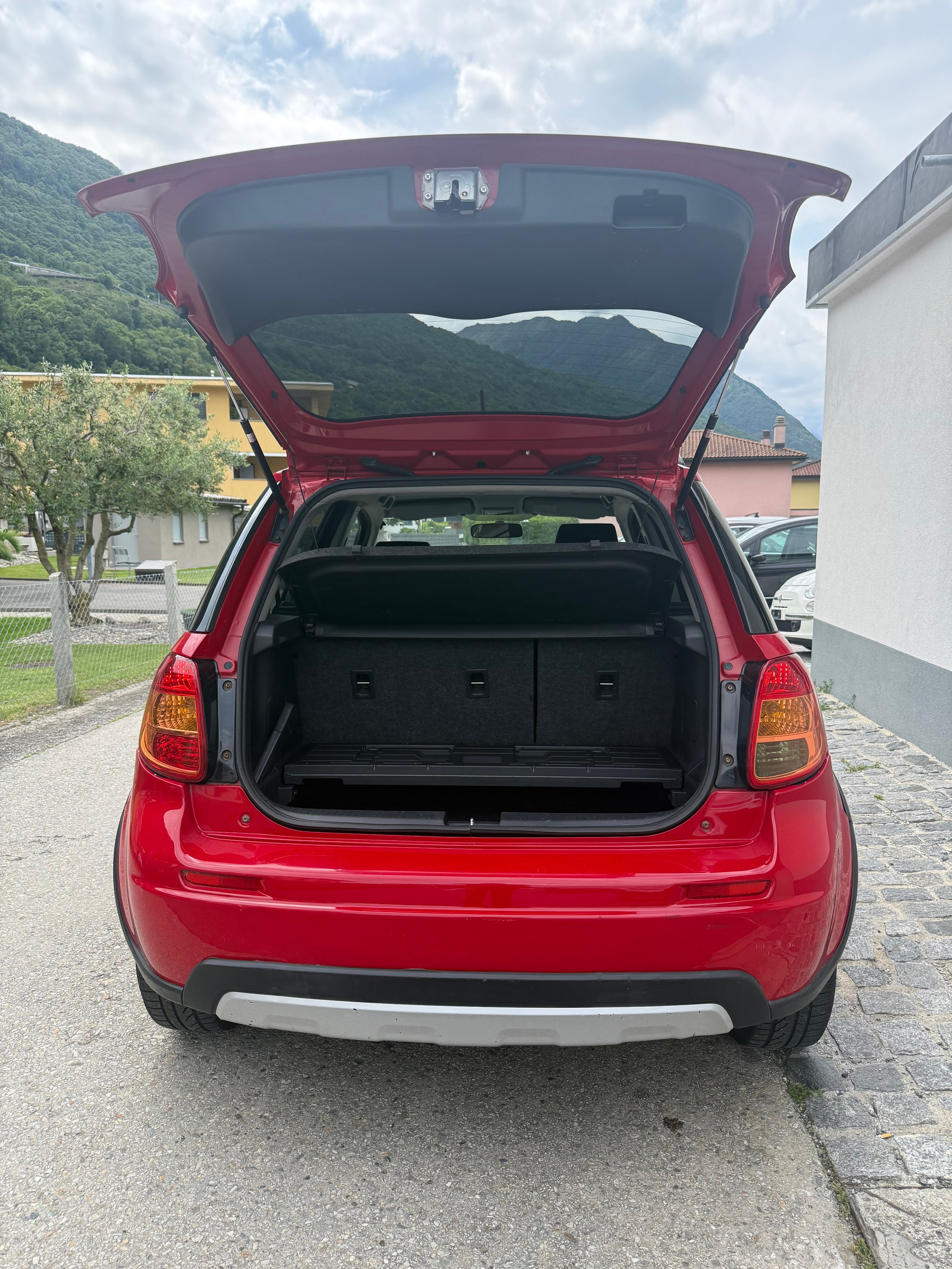 SUZUKI SX4 1.6 16V GL Top Piz Sulai 4WD Automatic-image-9