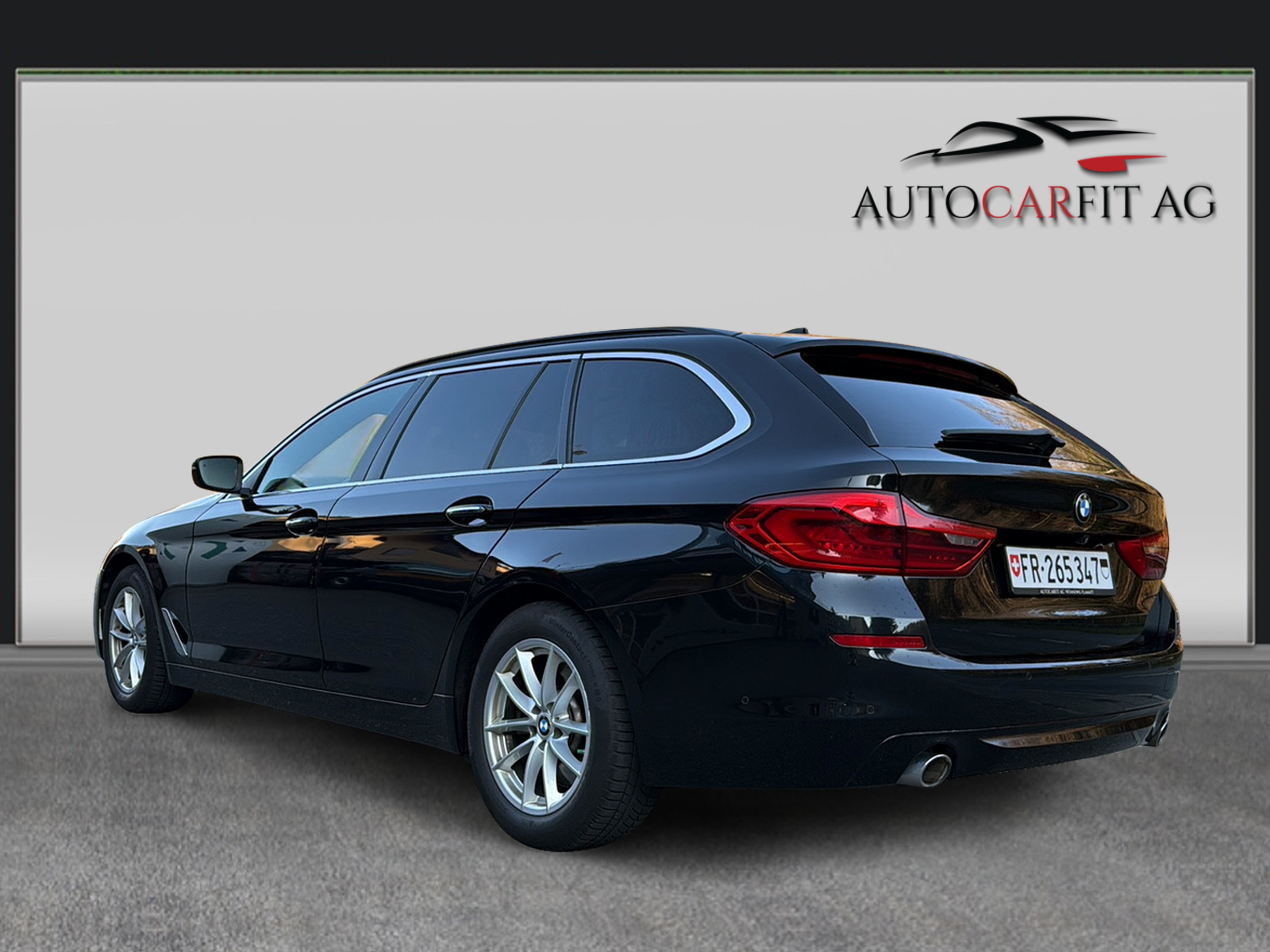 BMW 530d xDrive Touring Steptronic-image-3