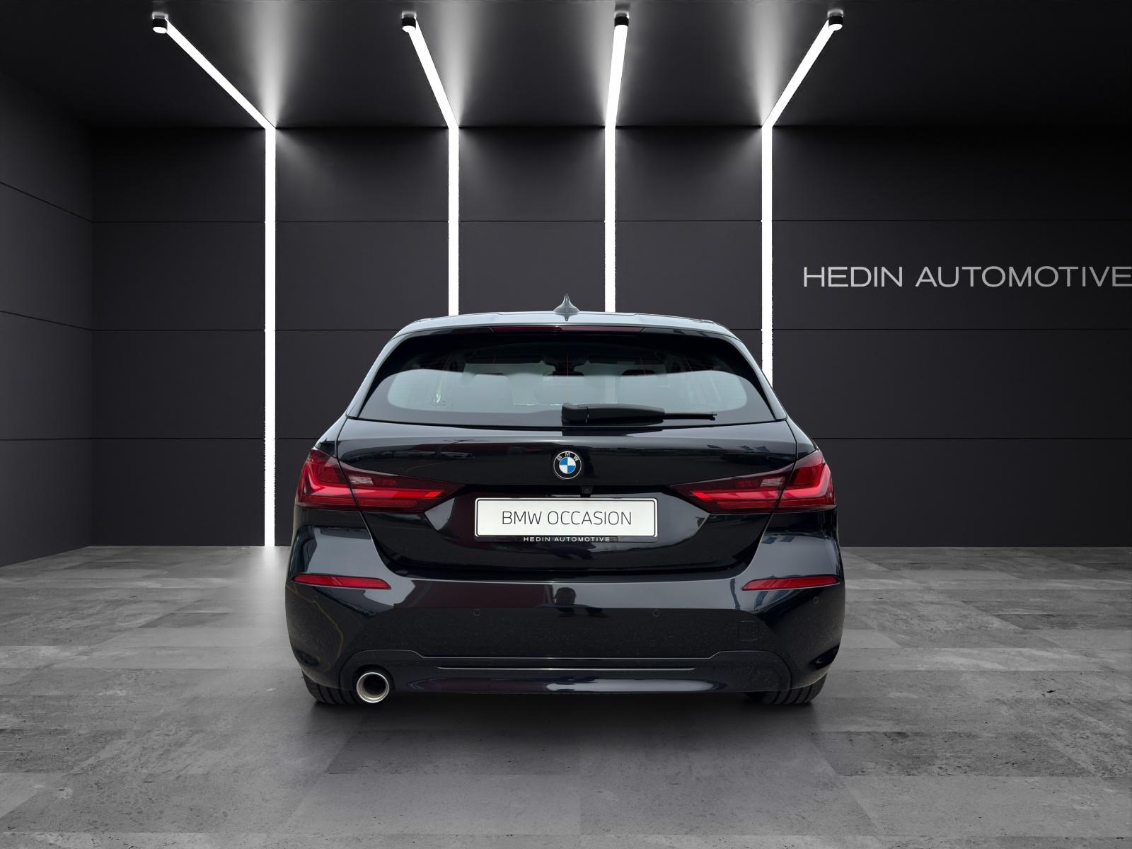 BMW 118i-image-4
