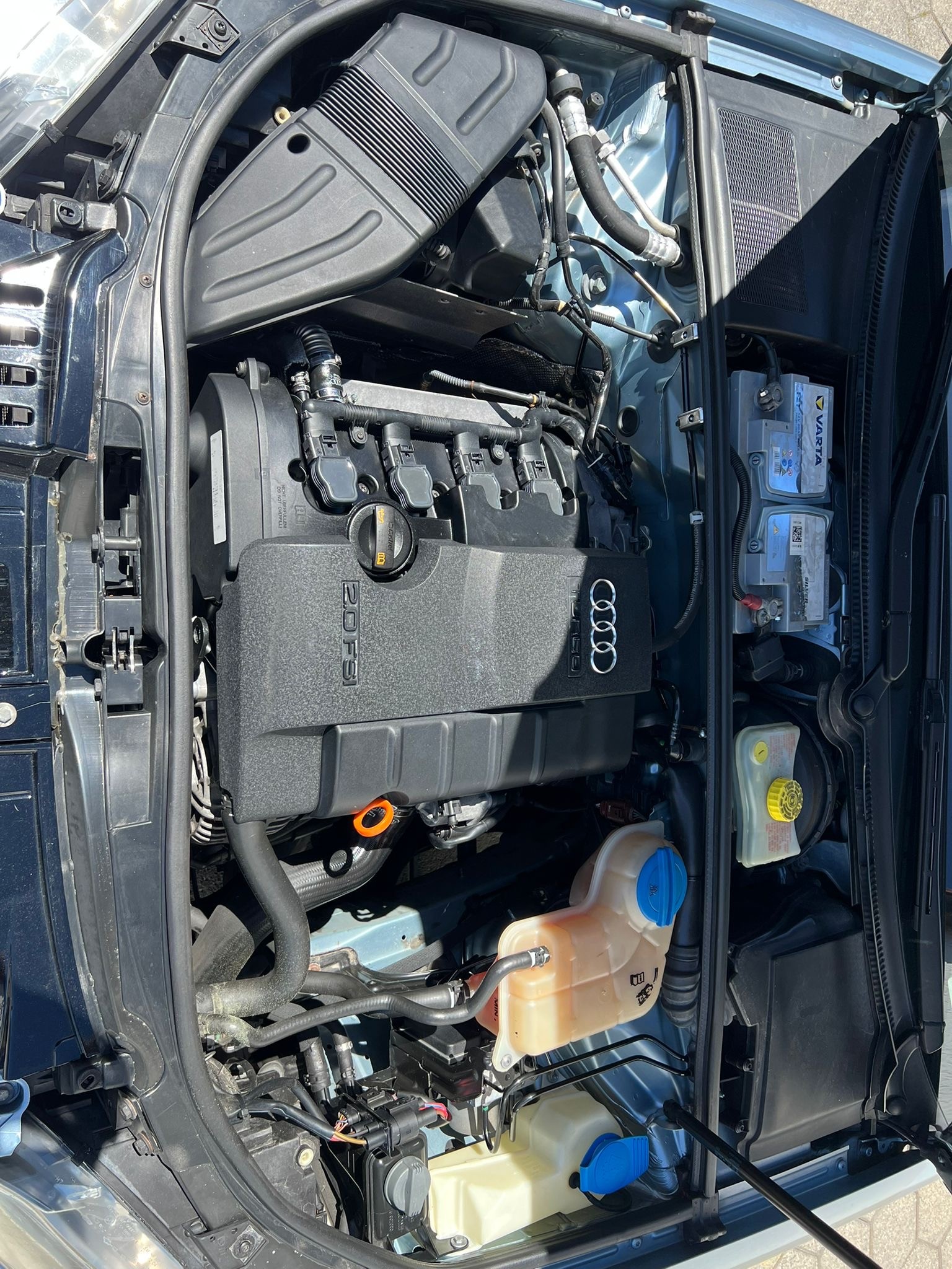 AUDI A4 Limousine 2.0 Turbo FSI-image-4