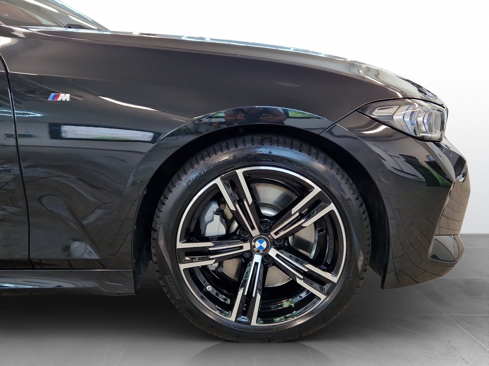 BMW 330d xDrive Limousine 48V M Sport-image-8