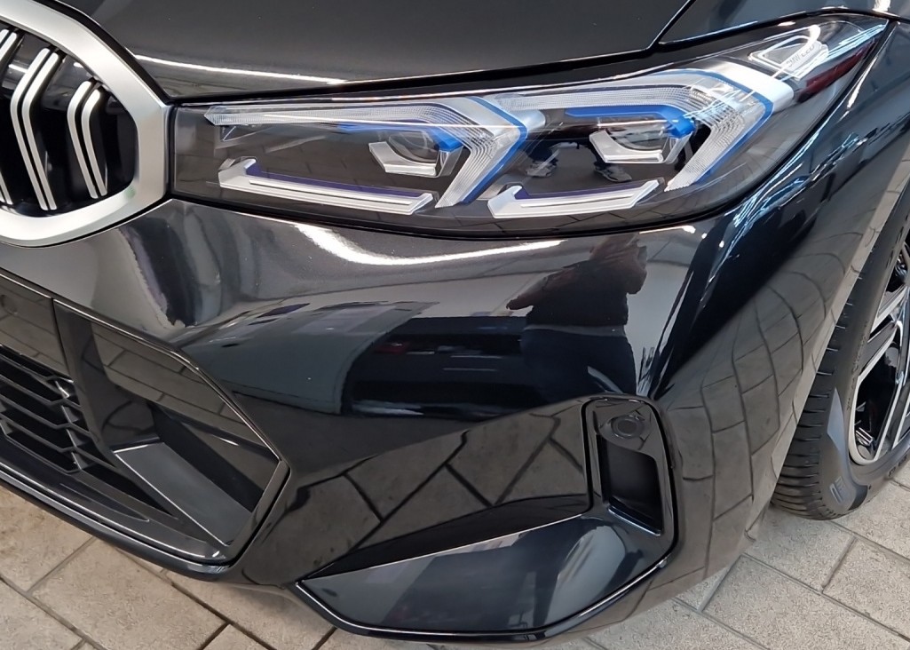 BMW 330d xDrive Limousine 48V M Sport-image-24