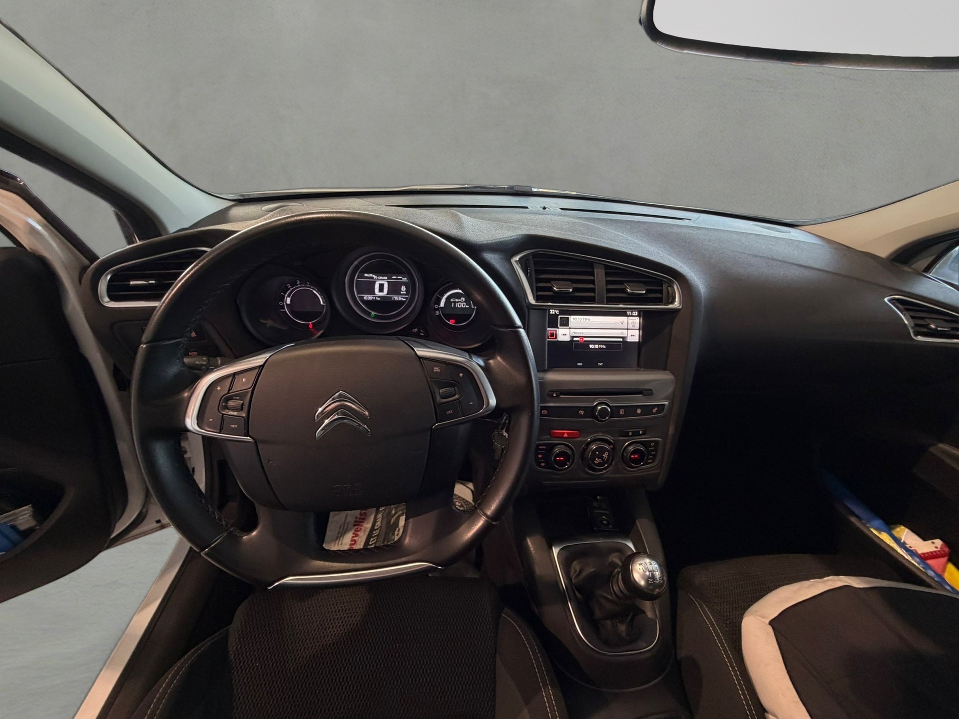 CITROEN C4 1.6 BlueHDi Feel-image-8