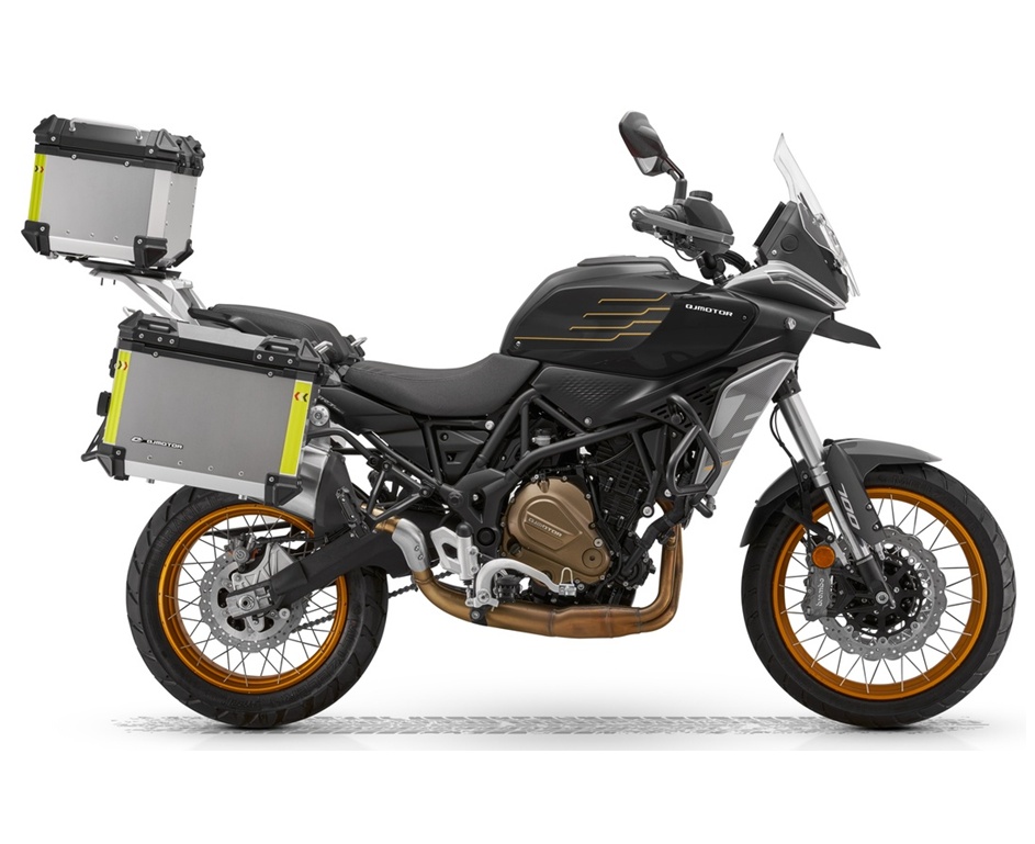 QJ SRT 700 SX TOURING-showroom-element-1