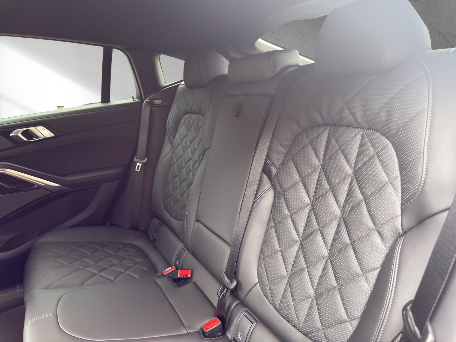 BMW X6 xDrive 48V 40i M Sport Steptronic-image-16