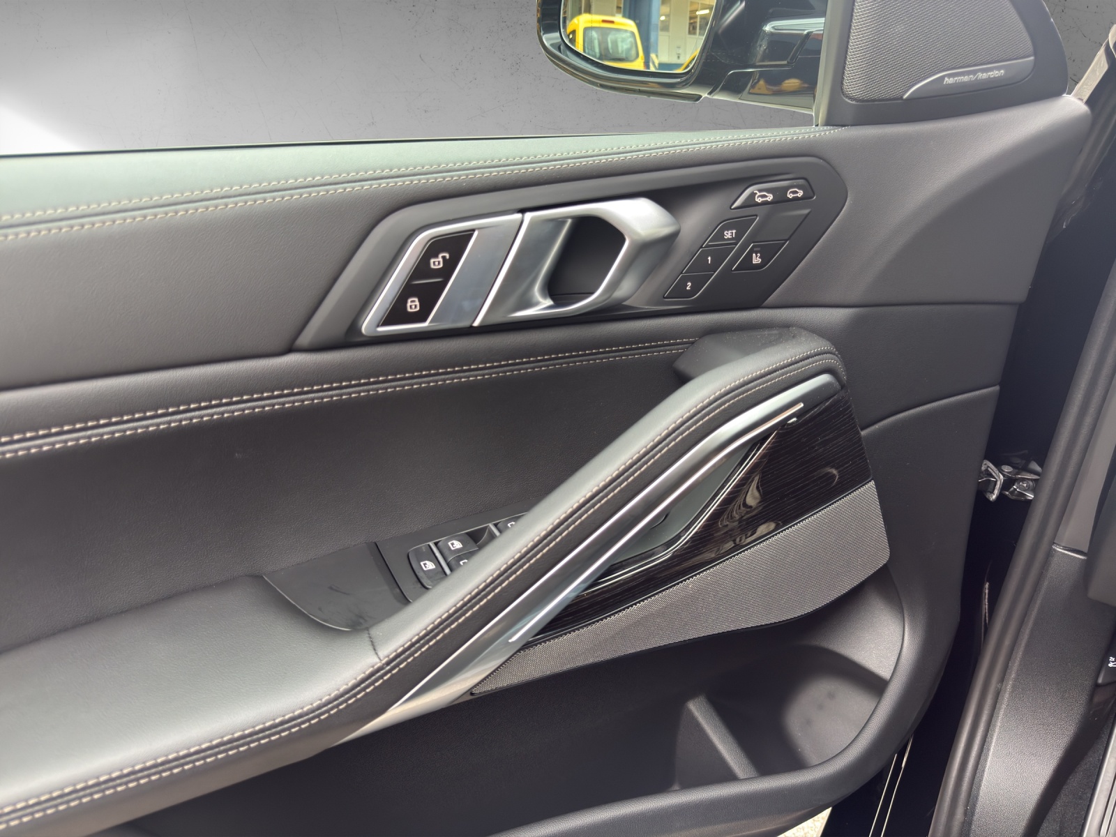 BMW X6 xDrive 48V 40i M Sport Steptronic-image-14