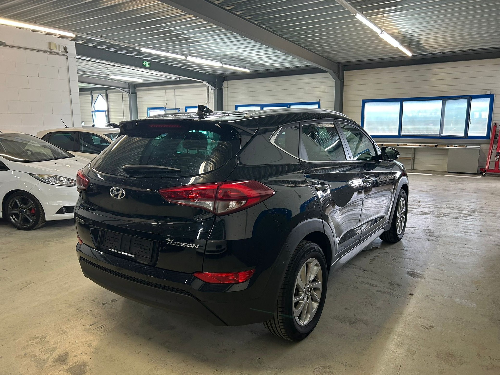 HYUNDAI Tucson 1.7 CRDI Origo 2WD DCT7-image-4
