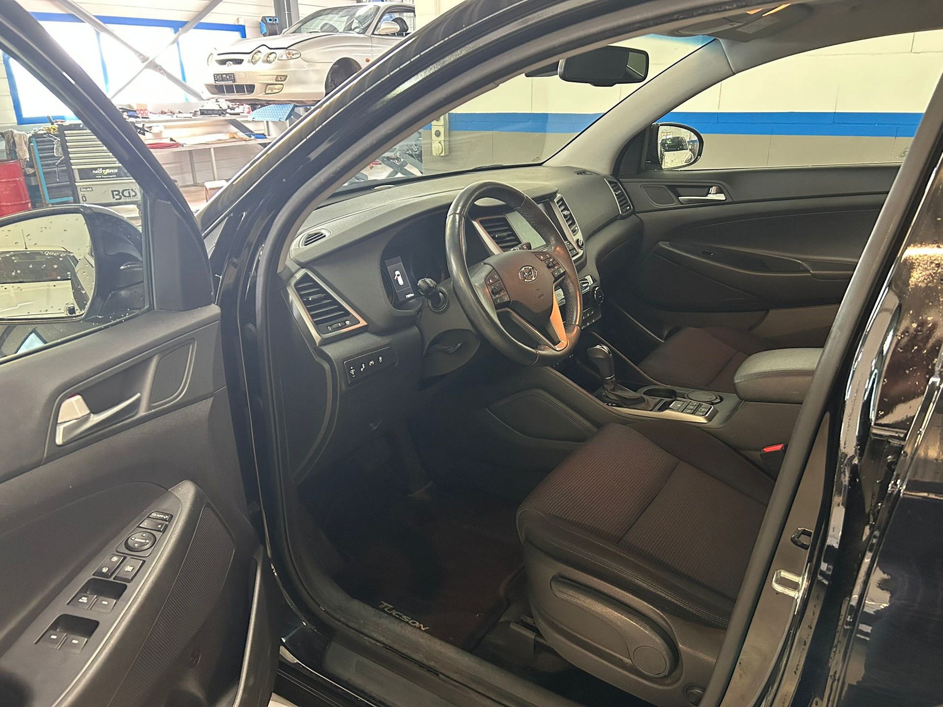 HYUNDAI Tucson 1.7 CRDI Origo 2WD DCT7-image-8