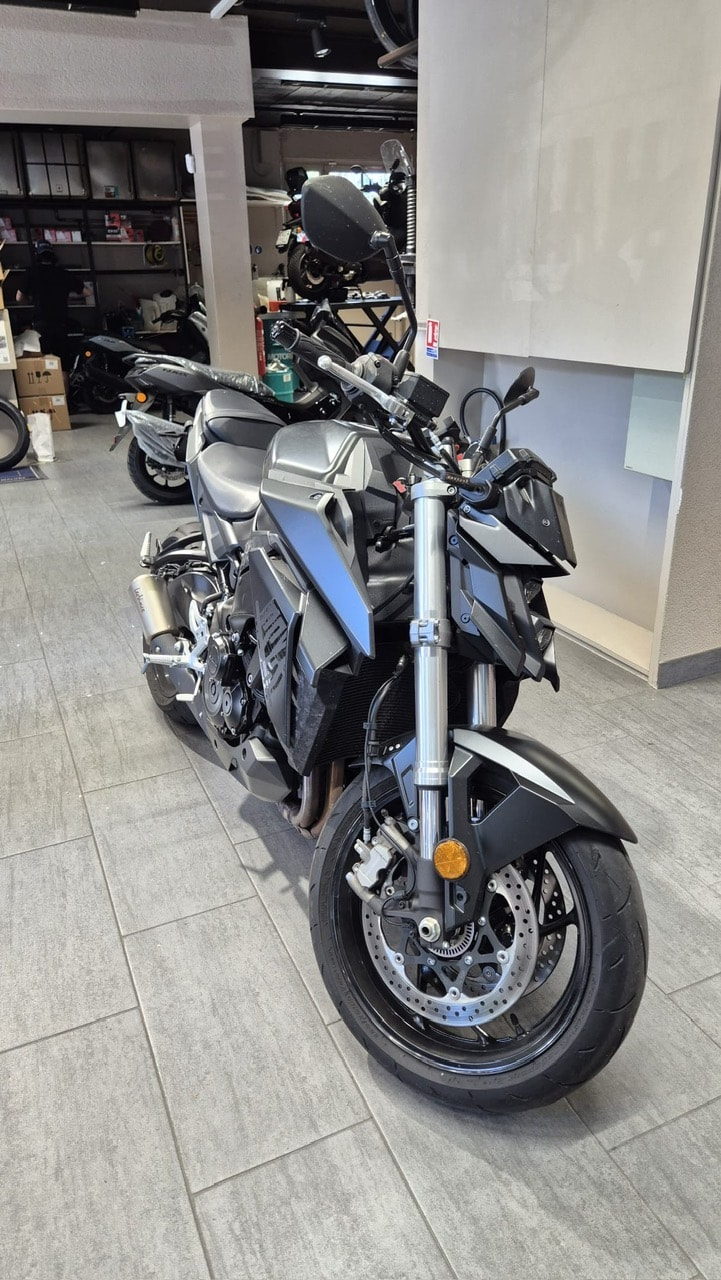 SUZUKI GSX-S 950-showroom-element-2