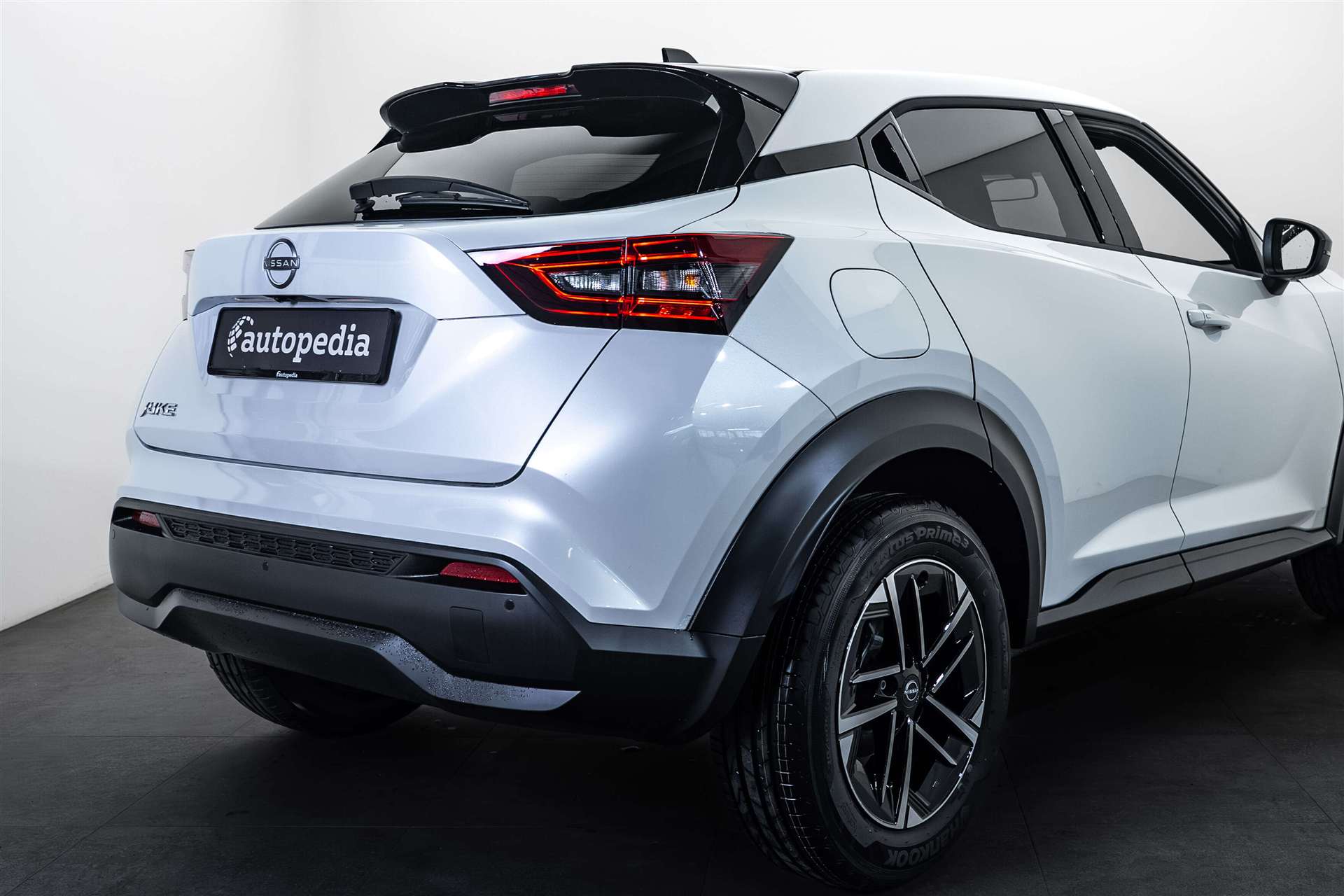 NISSAN Juke 1.0 DIG-T N-Connecta DCT-Automat-showroom-element-3