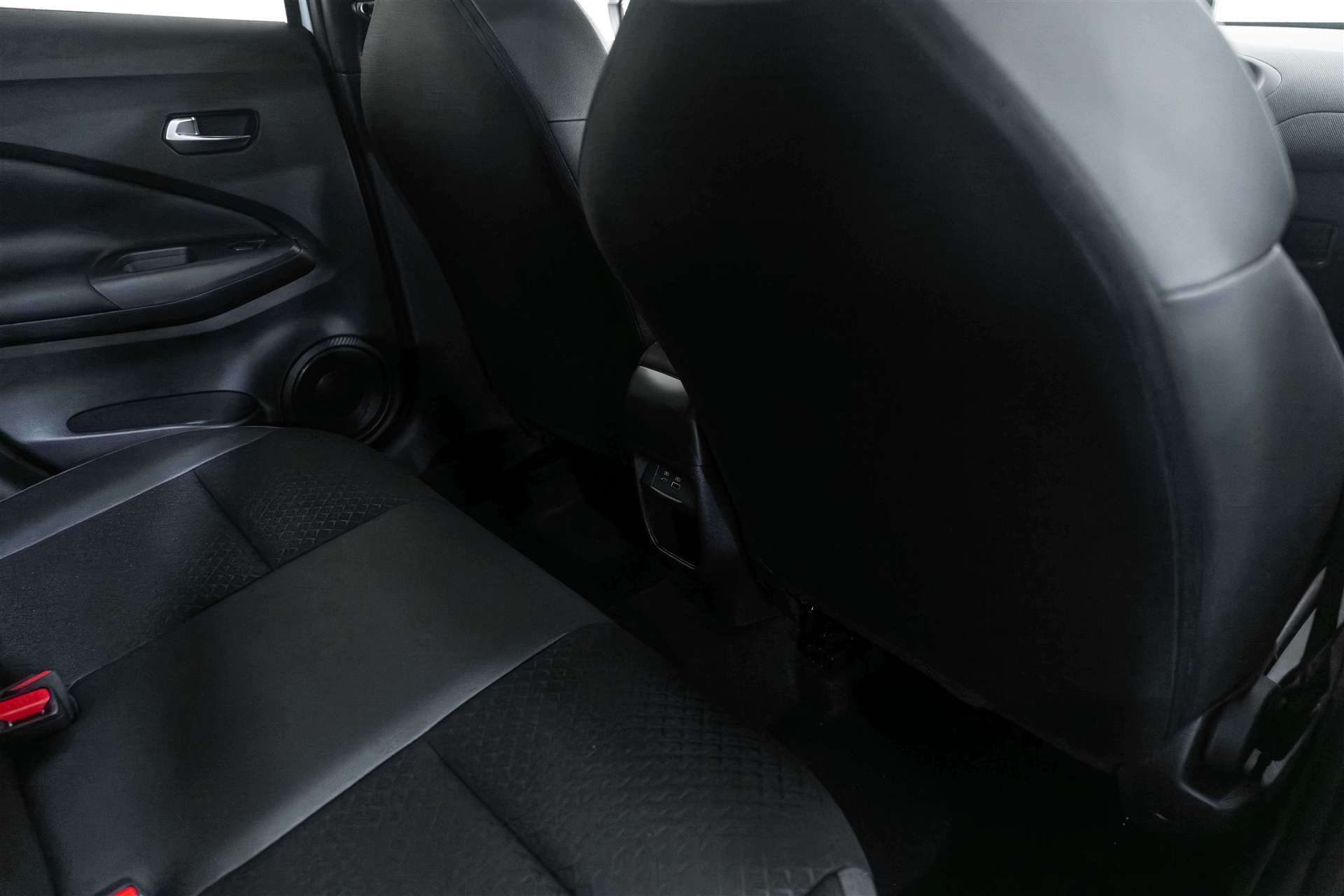 NISSAN Juke 1.0 DIG-T N-Connecta DCT-Automat-image-12