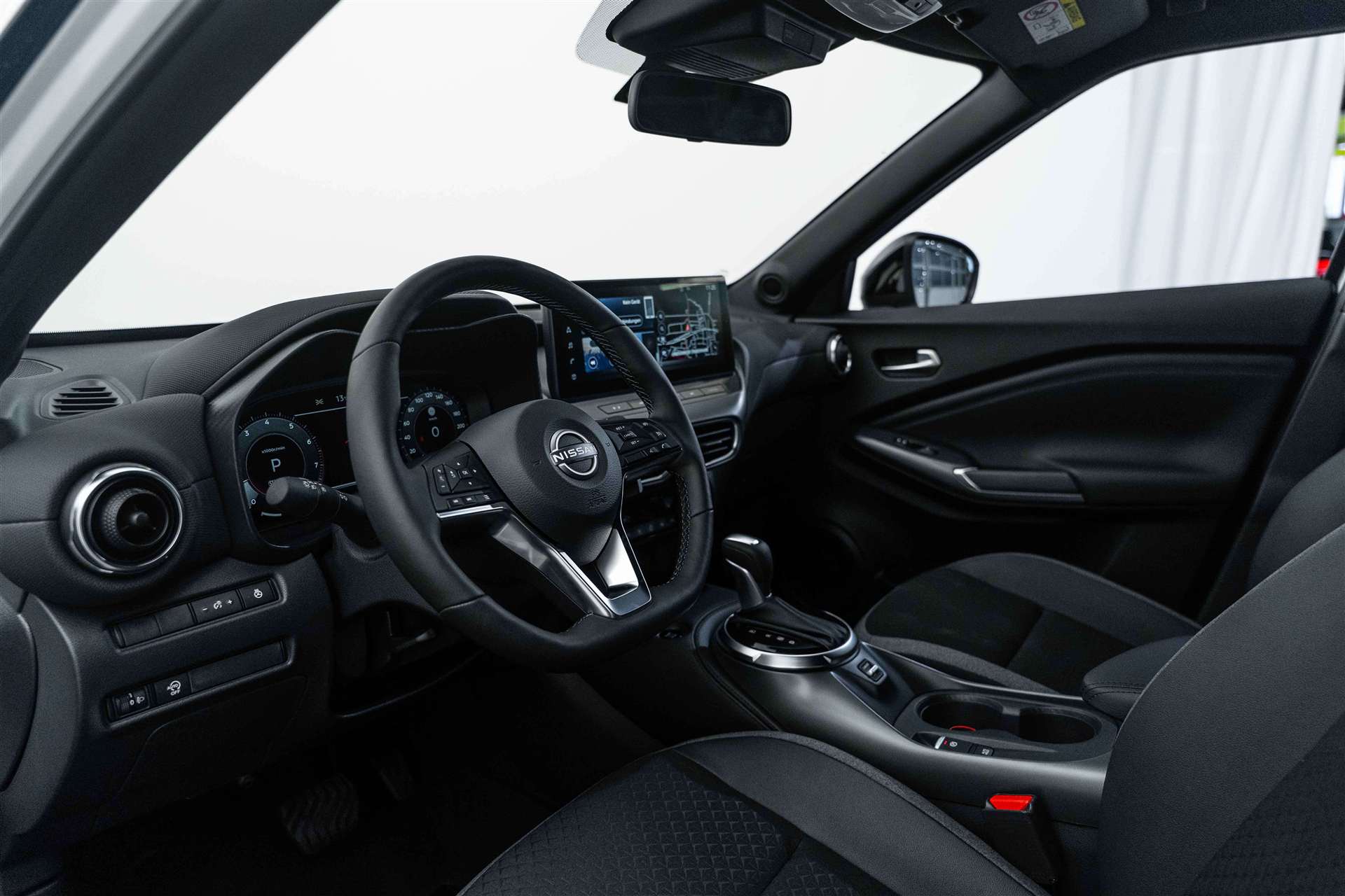 NISSAN Juke 1.0 DIG-T N-Connecta DCT-Automat-image-7