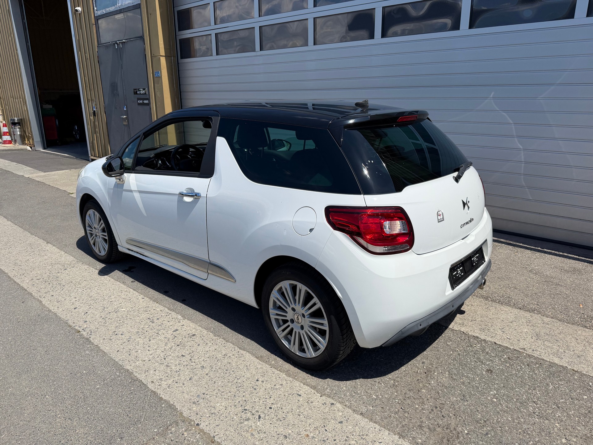DS AUTOMOBILES DS3 1.6 VTi SO Chic-image-4