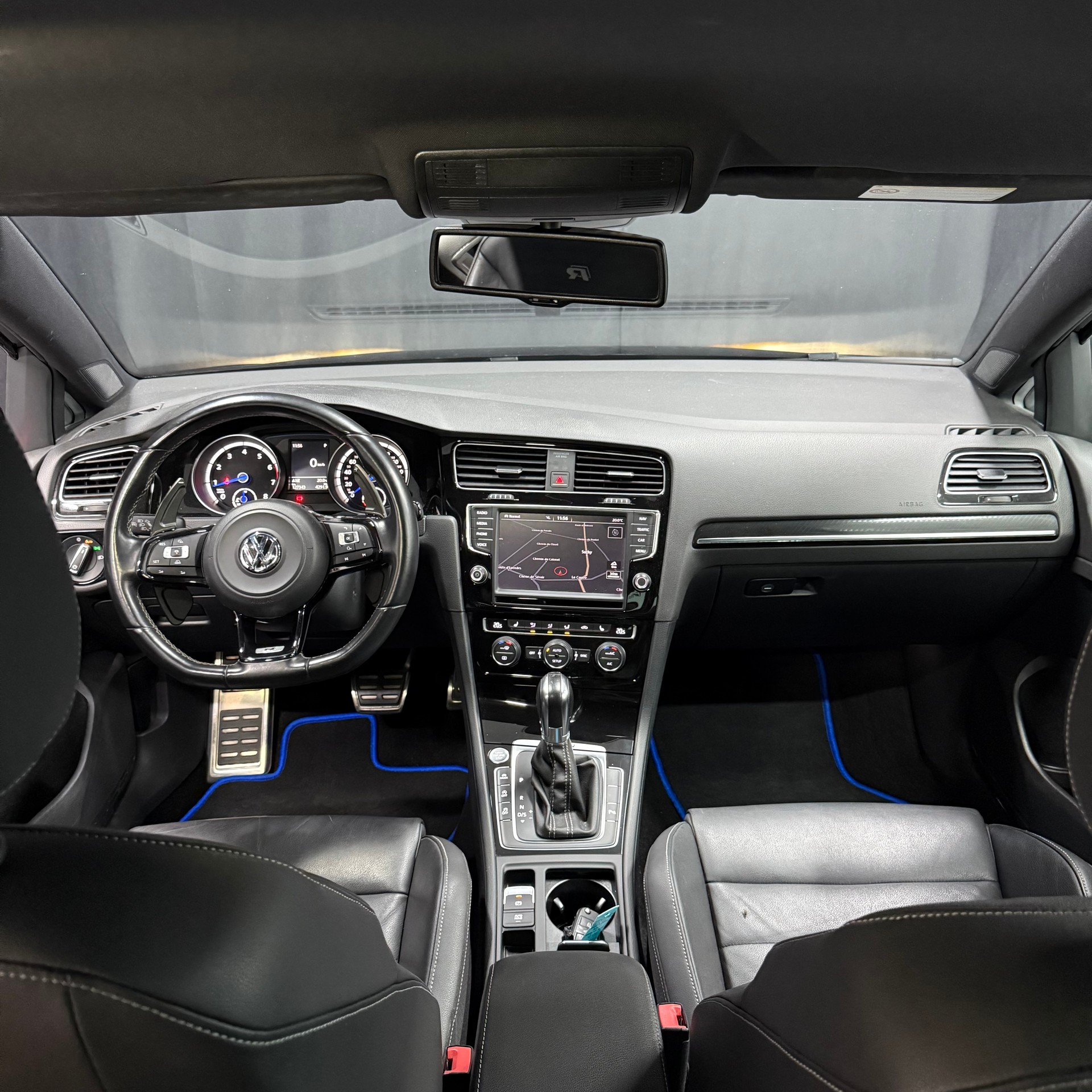 VW Golf 2.0 TSI R 4Motion DSG-image-10