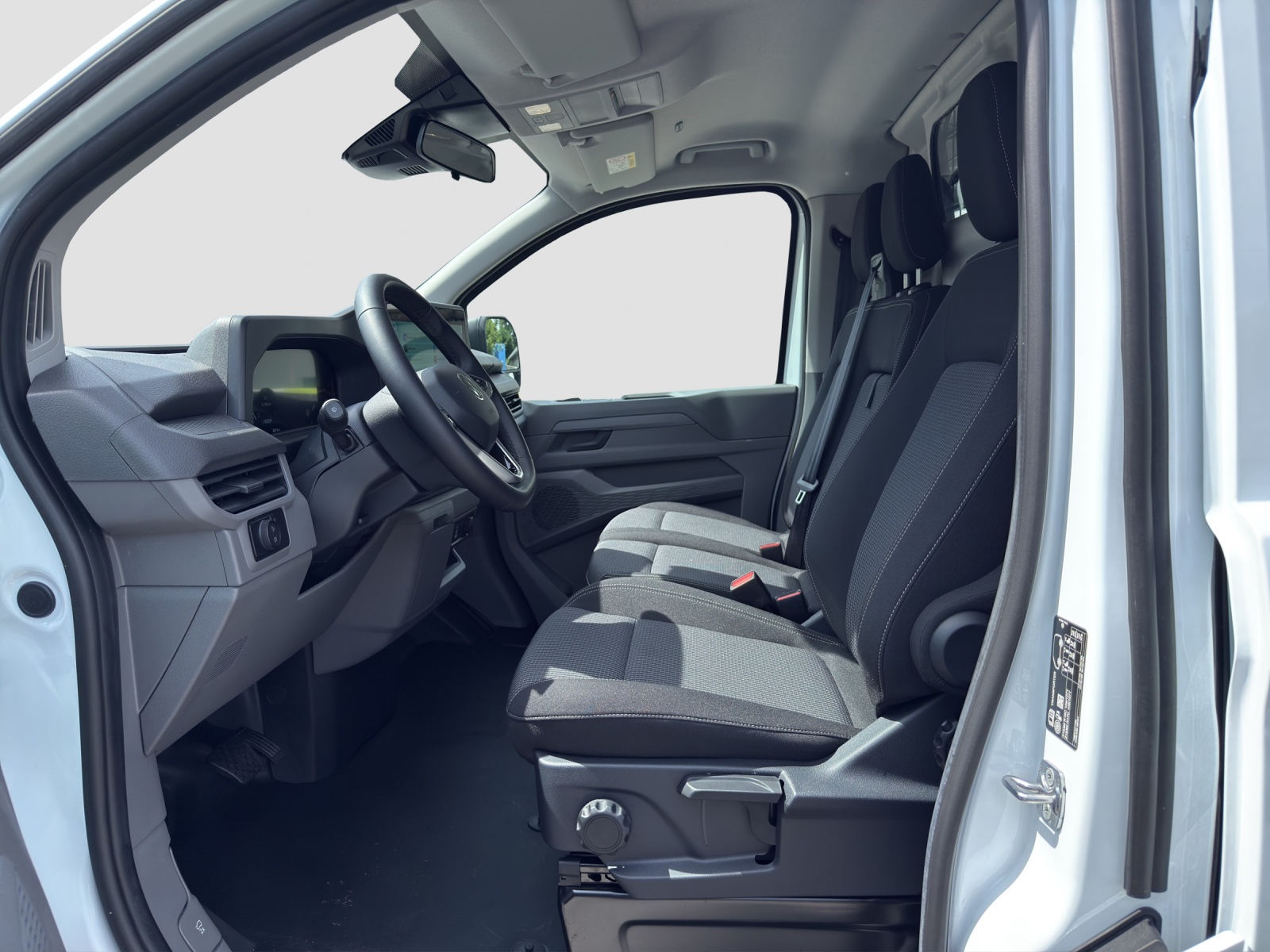 VW Transporter 2.0 TDI Automat-image-8
