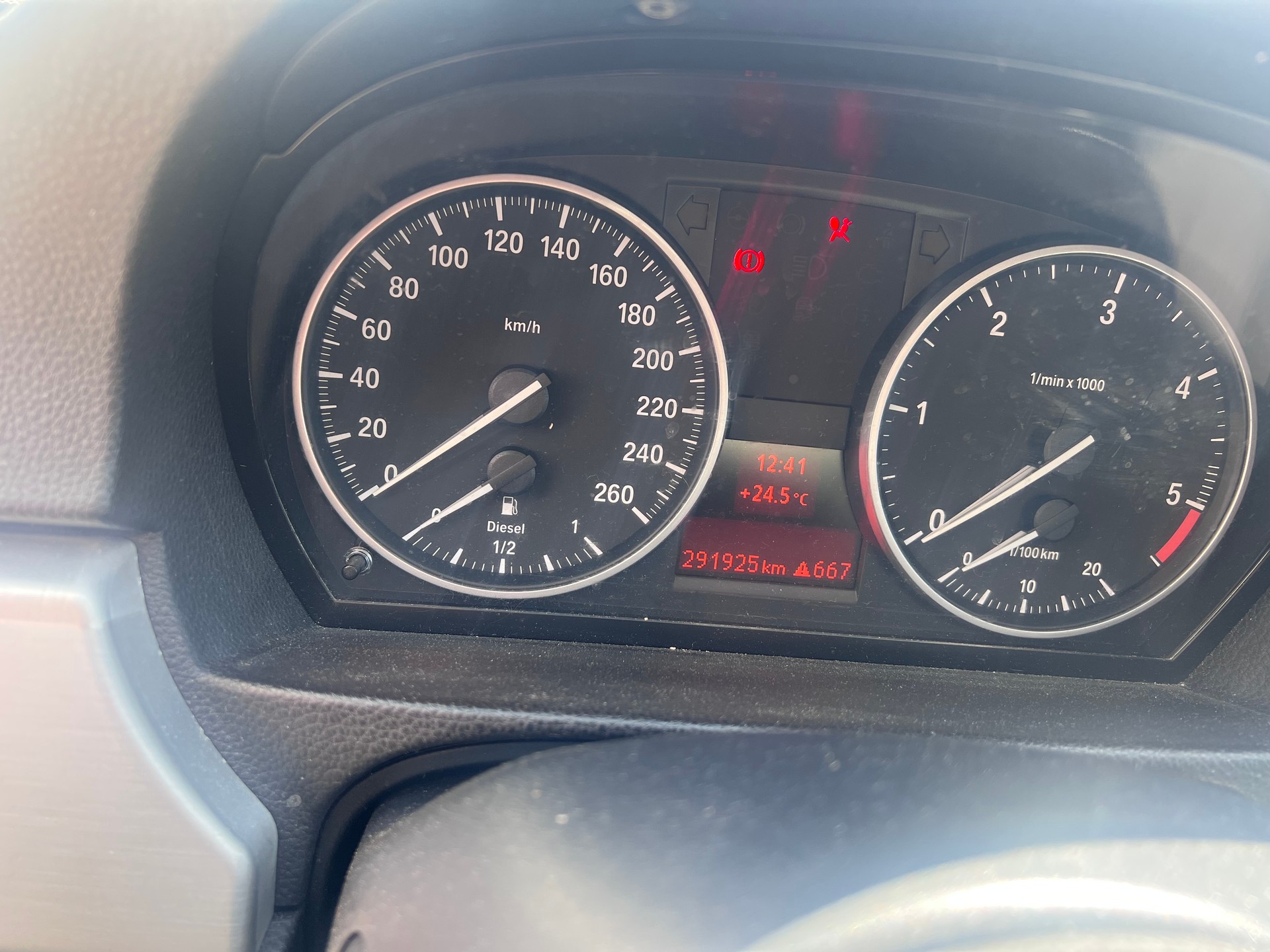 BMW 320d xDrive Touring Steptronic-image-9