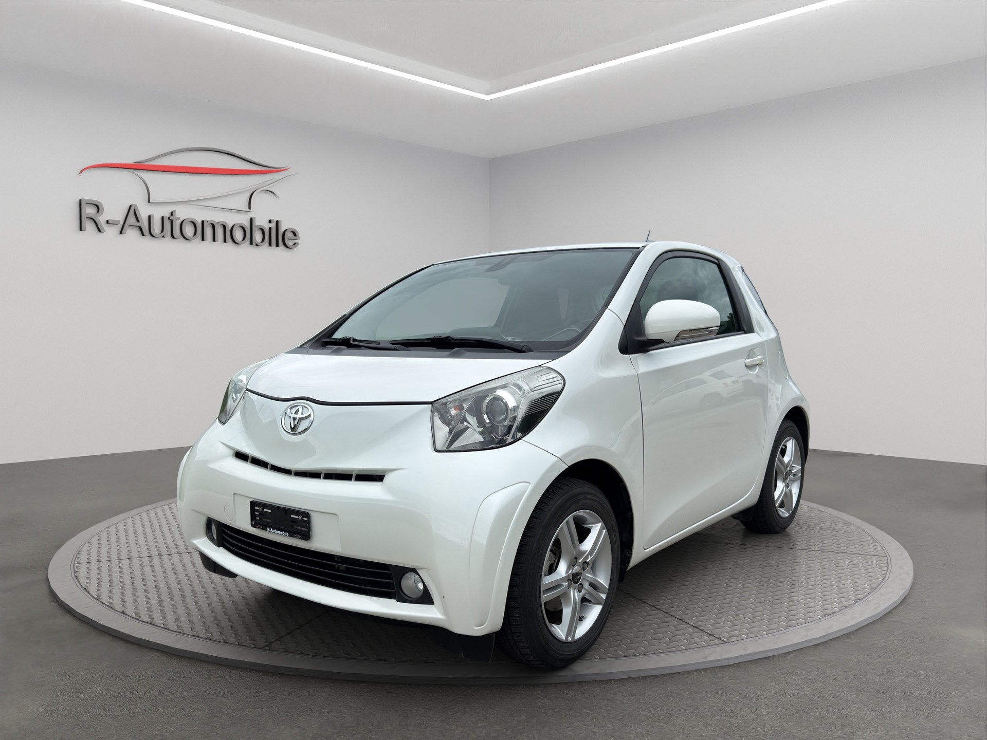 TOYOTA iQ 1.33 Dual VVT-i Multidrive-image-0