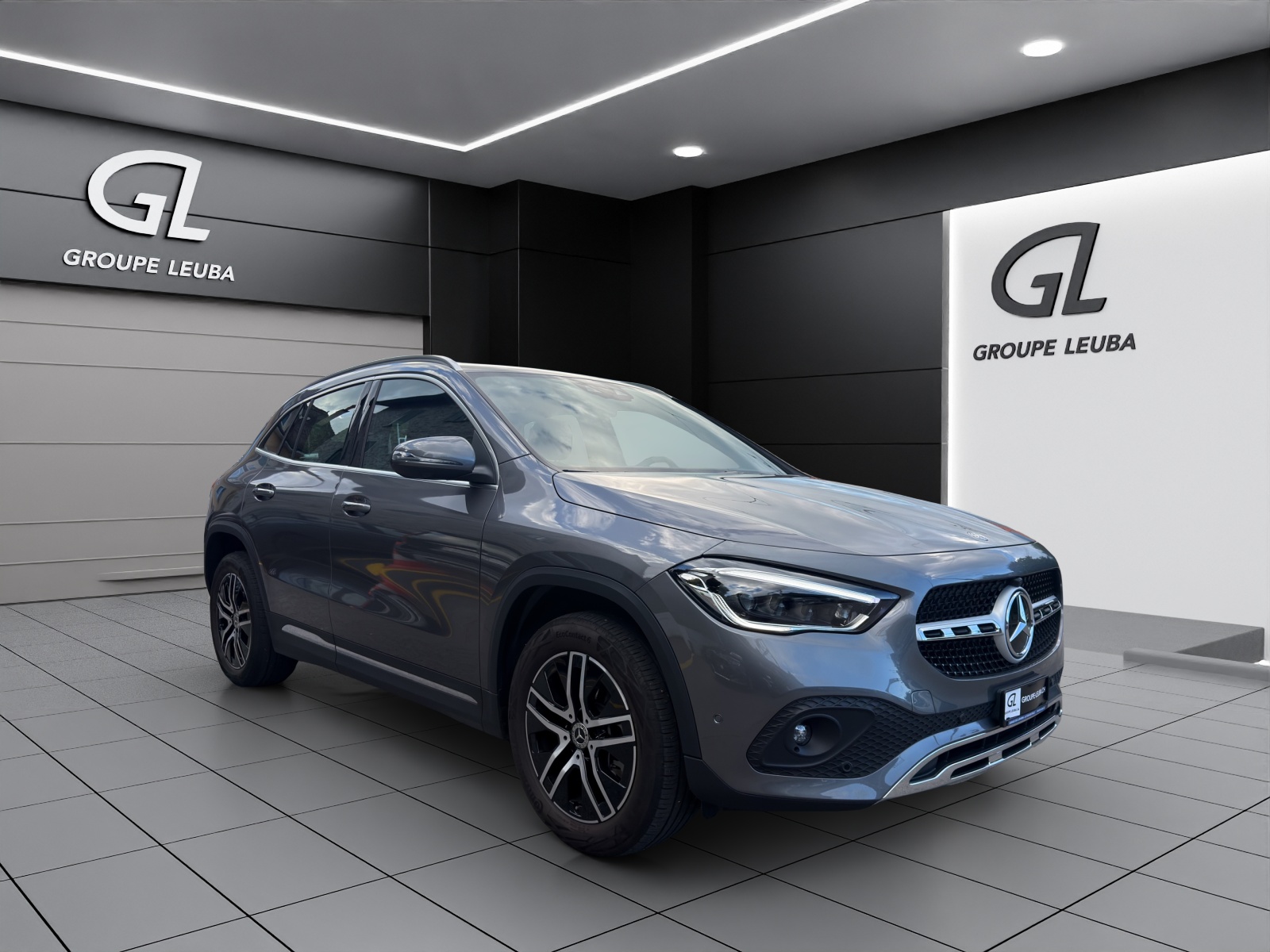 MERCEDES-BENZ GLA 250 Progressive4Matic-image-0