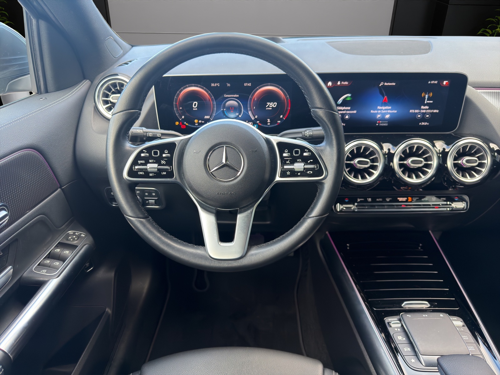 MERCEDES-BENZ GLA 250 Progressive4Matic-image-7