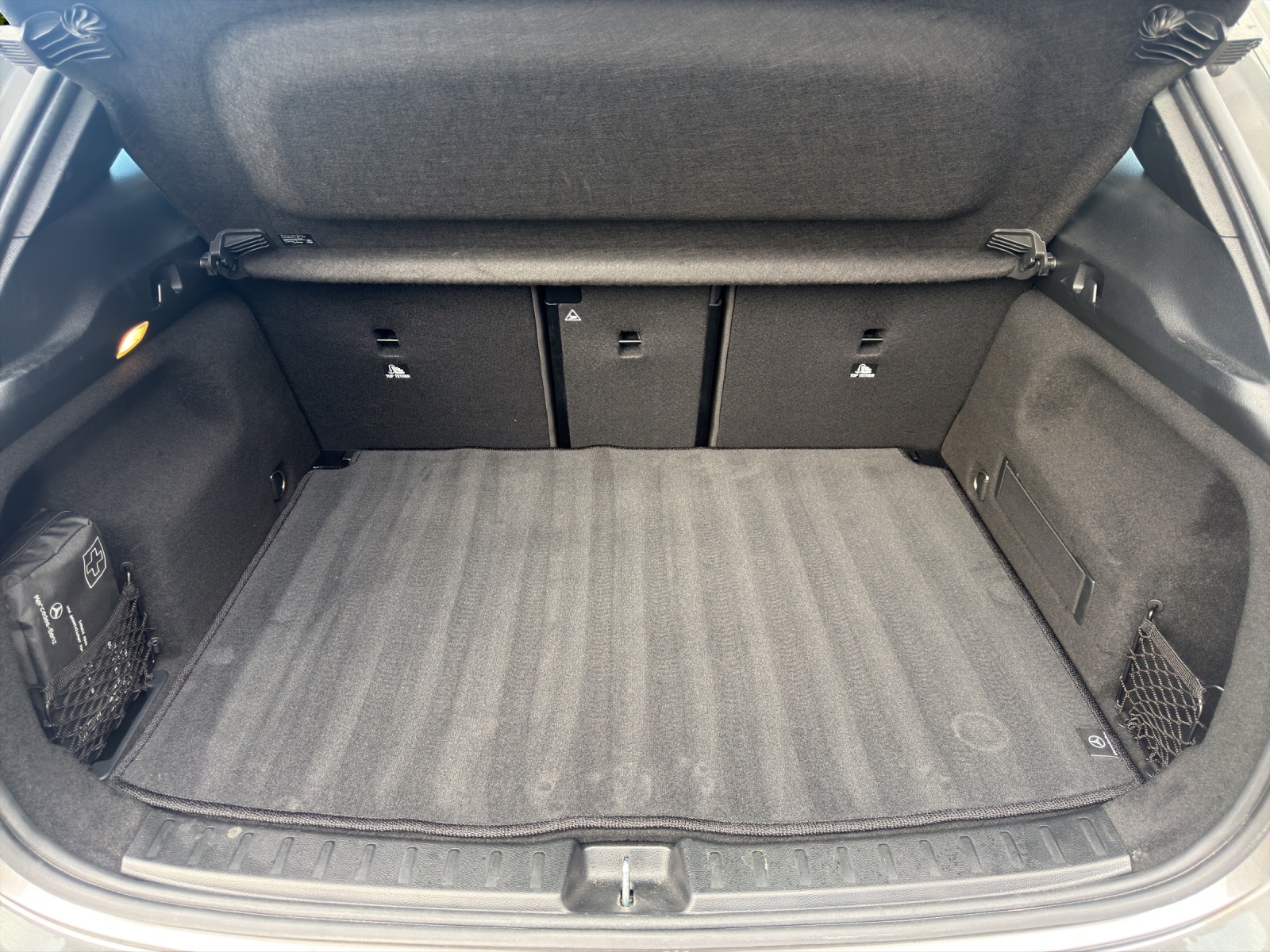 MERCEDES-BENZ GLA 250 Progressive4Matic-image-13