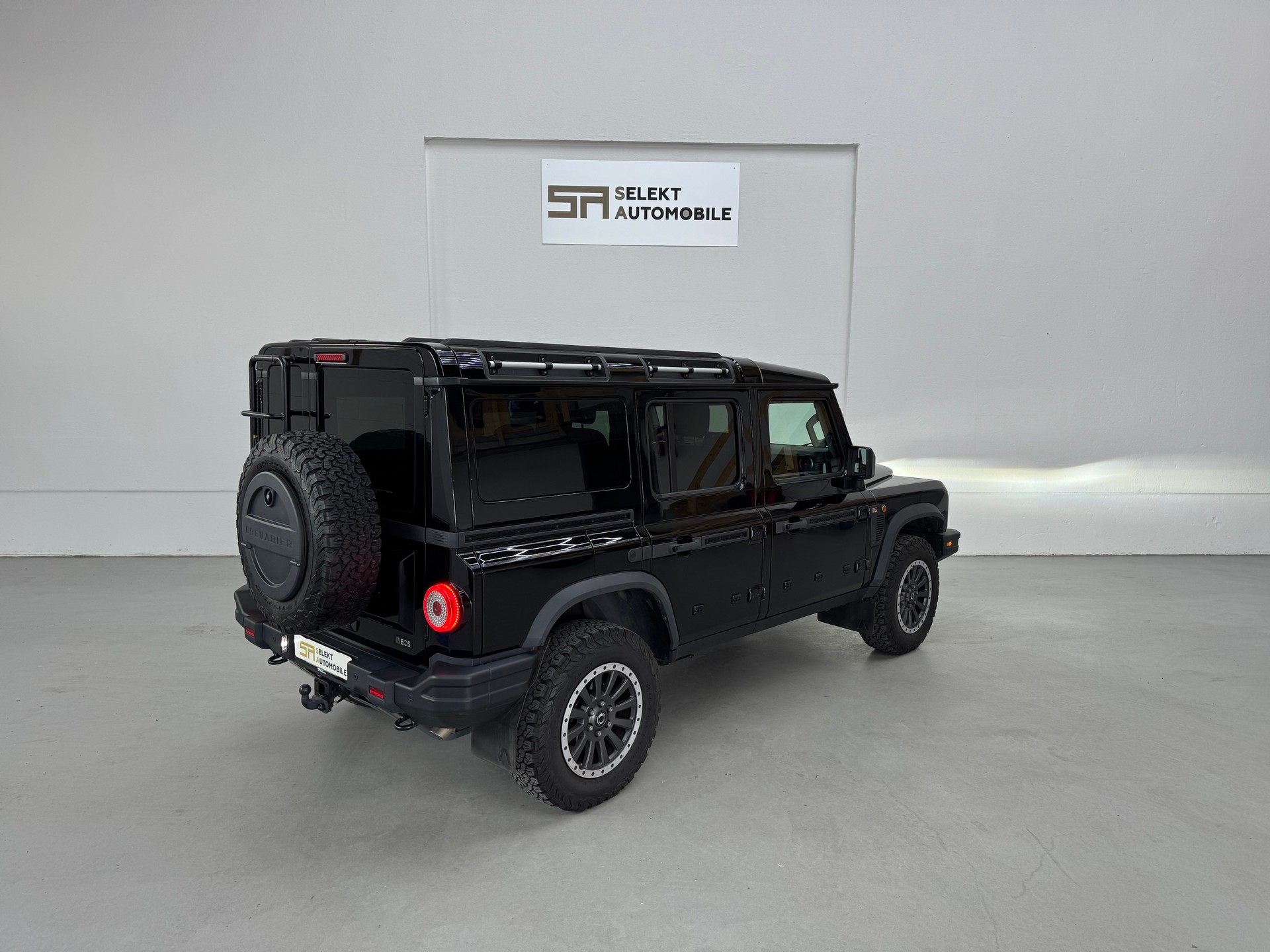 INEOS Grenadier 3.0D Fieldmaster Edition-image-5