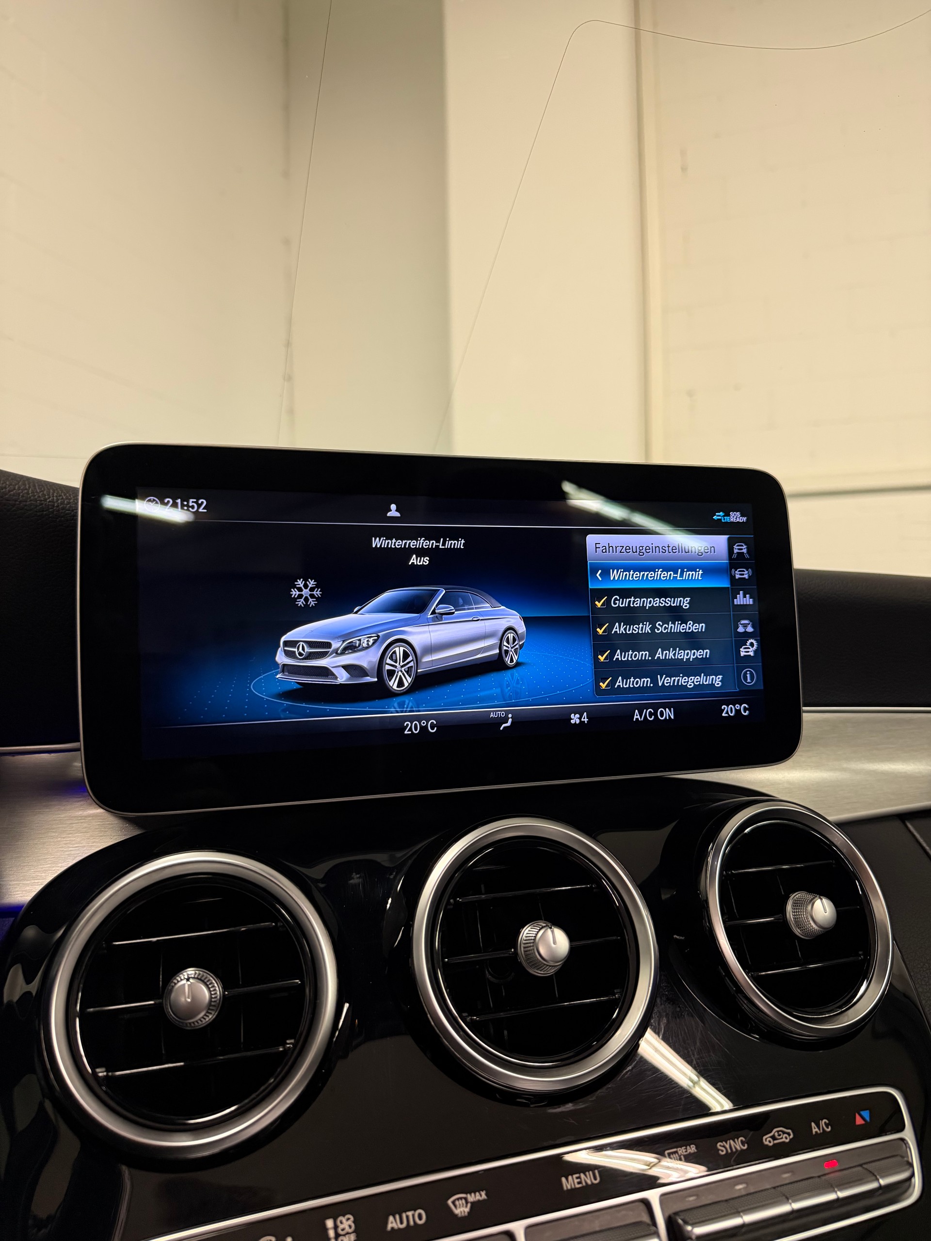 MERCEDES-BENZ C 200 AMG Line Cabriolet 9G-Tronic-image-12