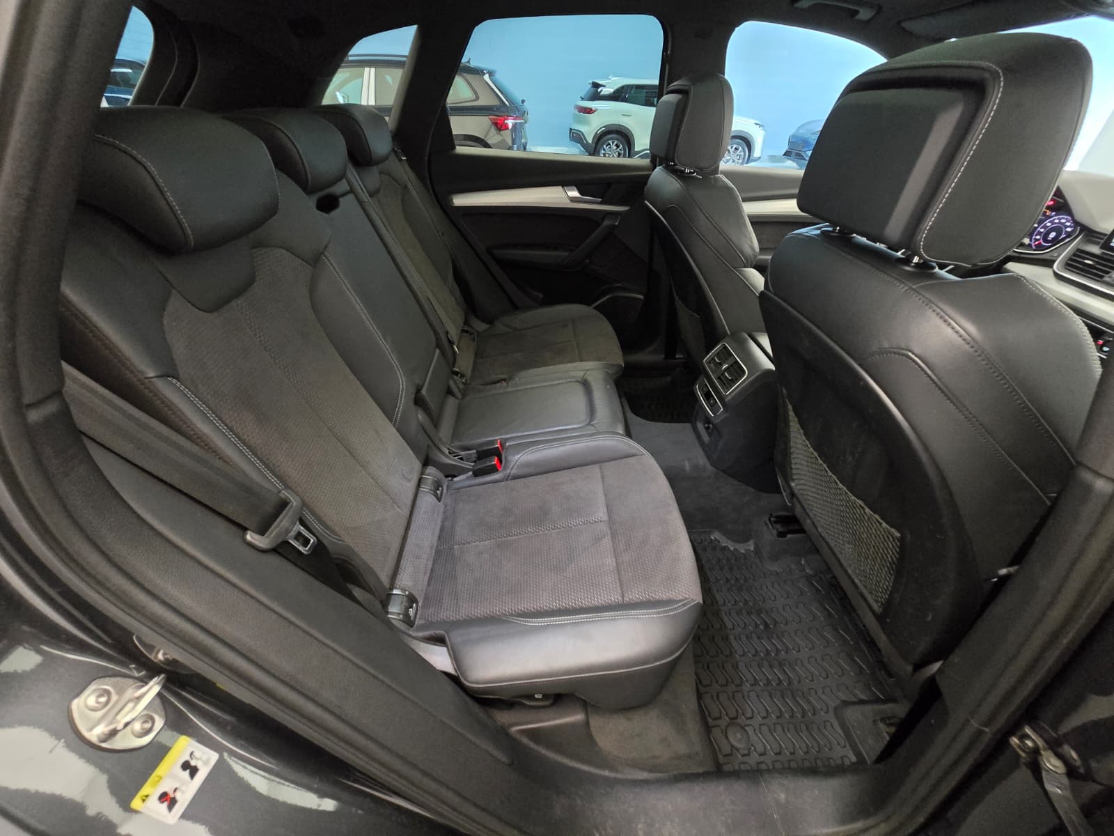AUDI Q5 2.0 TDI sport quattro S-tronic-image-14