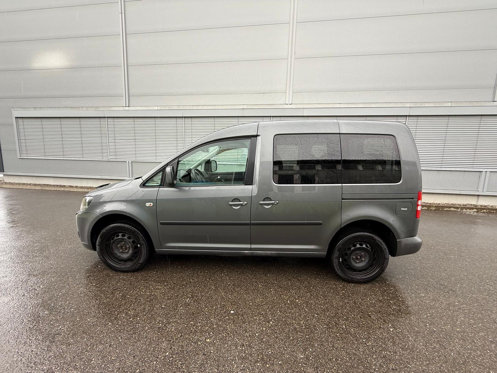 VW Caddy 2.0 TDI 4Motion Trendline-image-4