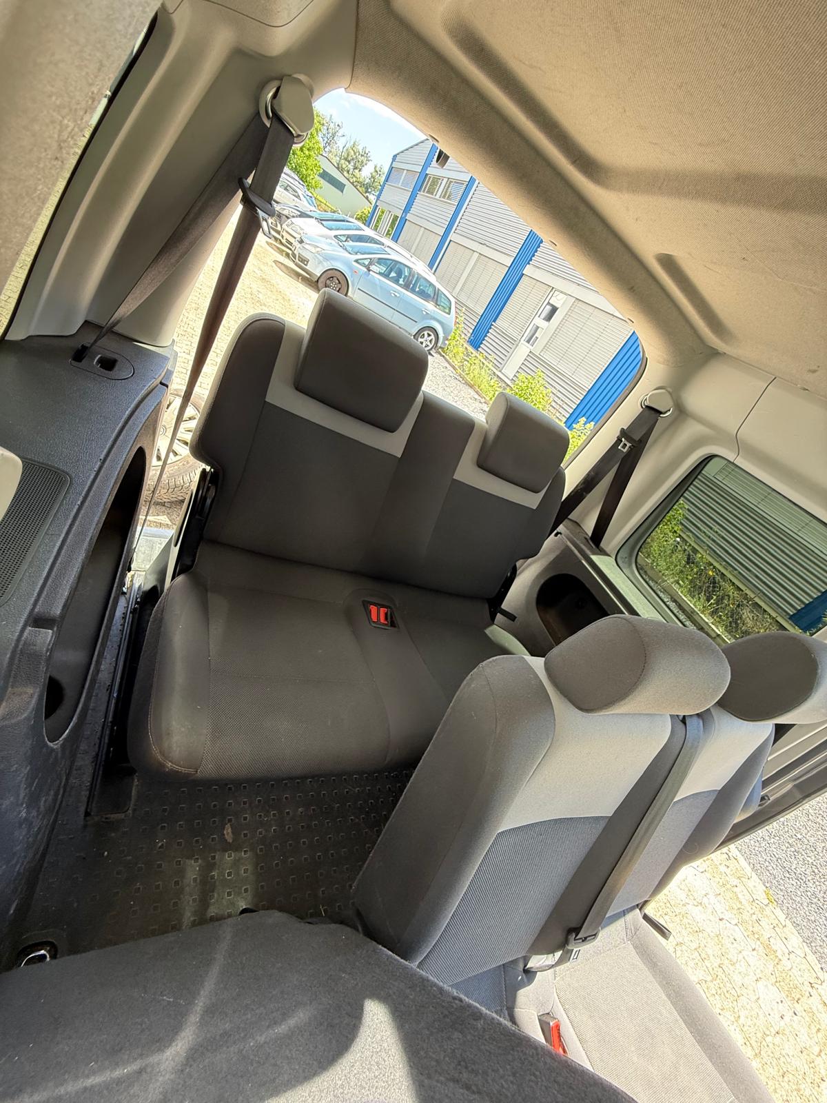 VW Caddy 2.0 TDI 4Motion Trendline-image-7